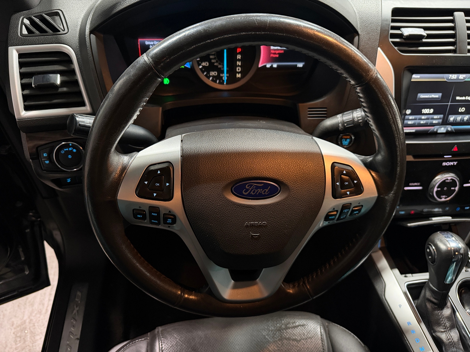 Thumbnail: 2015 Ford Explorer - 4