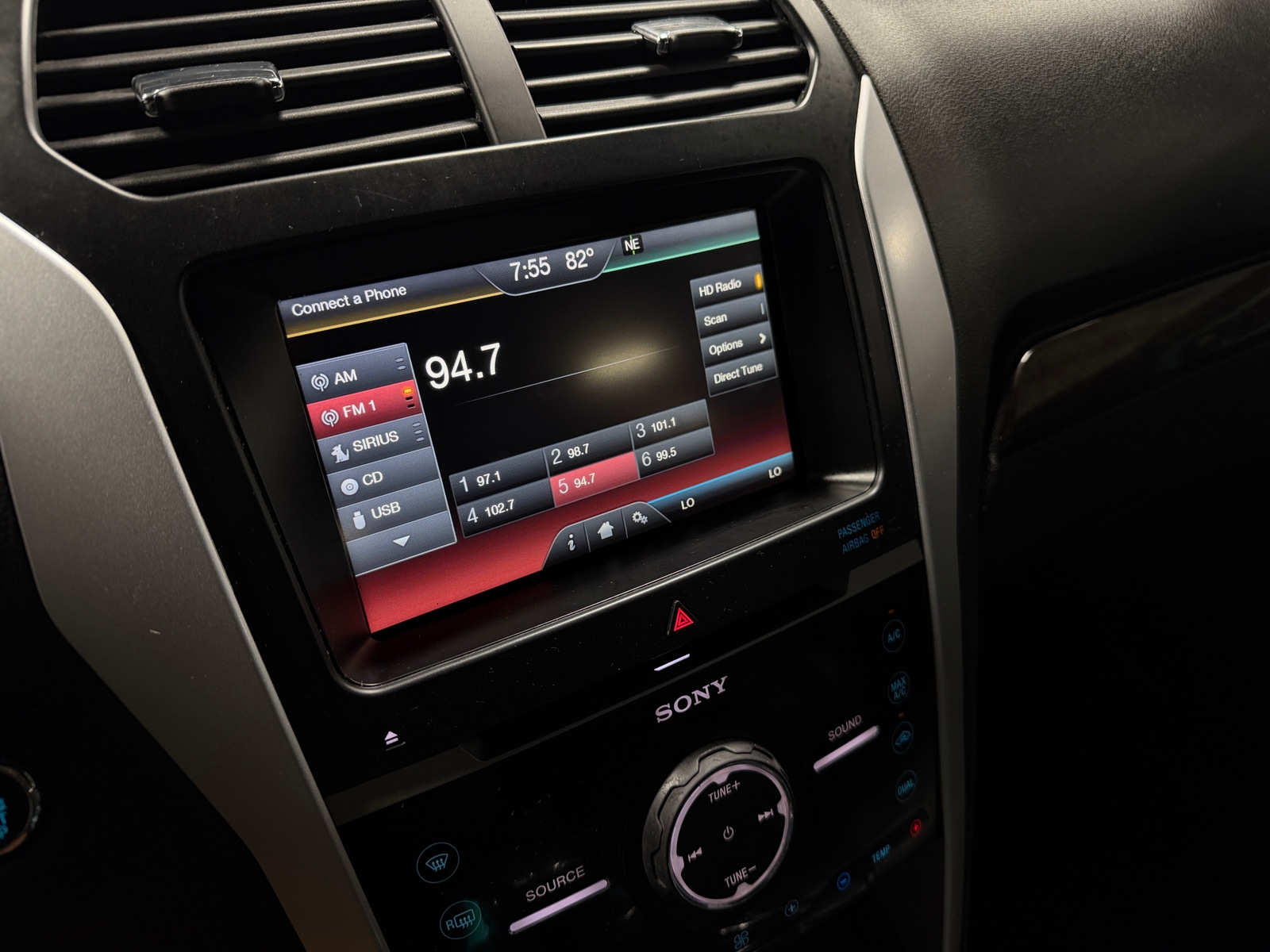 Thumbnail: 2015 Ford Explorer - 3