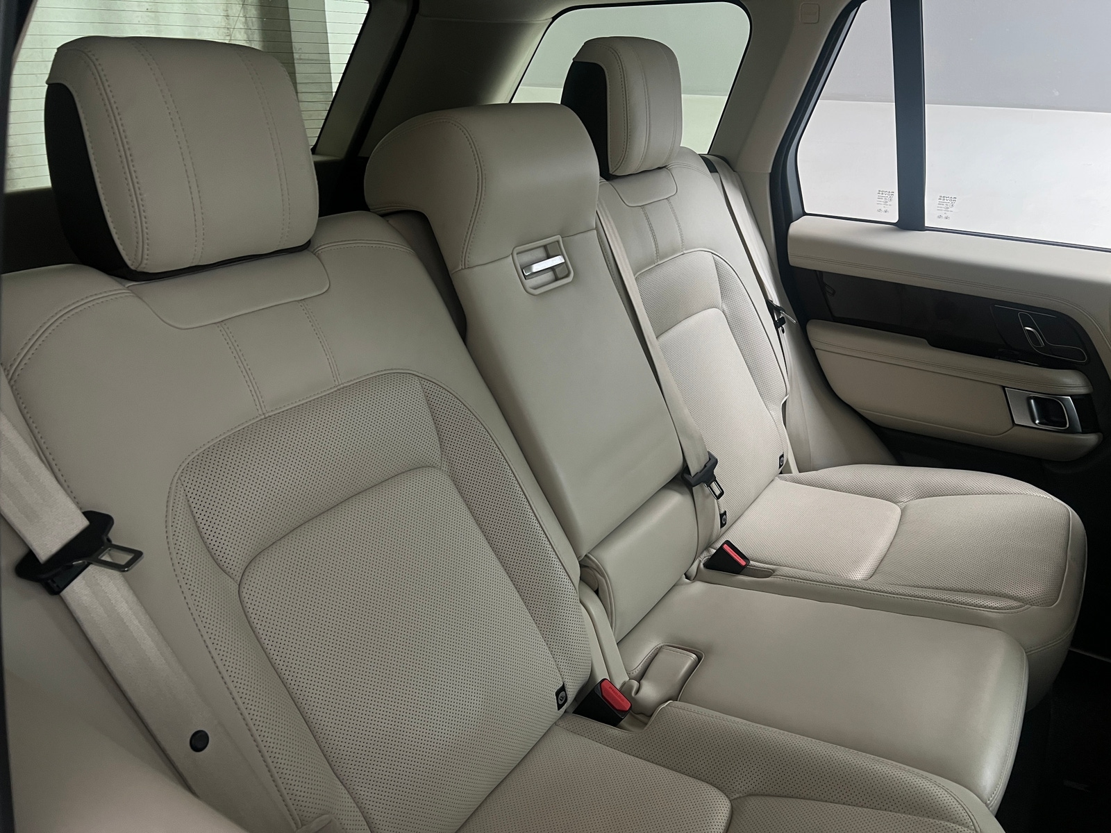 Thumbnail: 2021 Land Rover Range Rover - 5