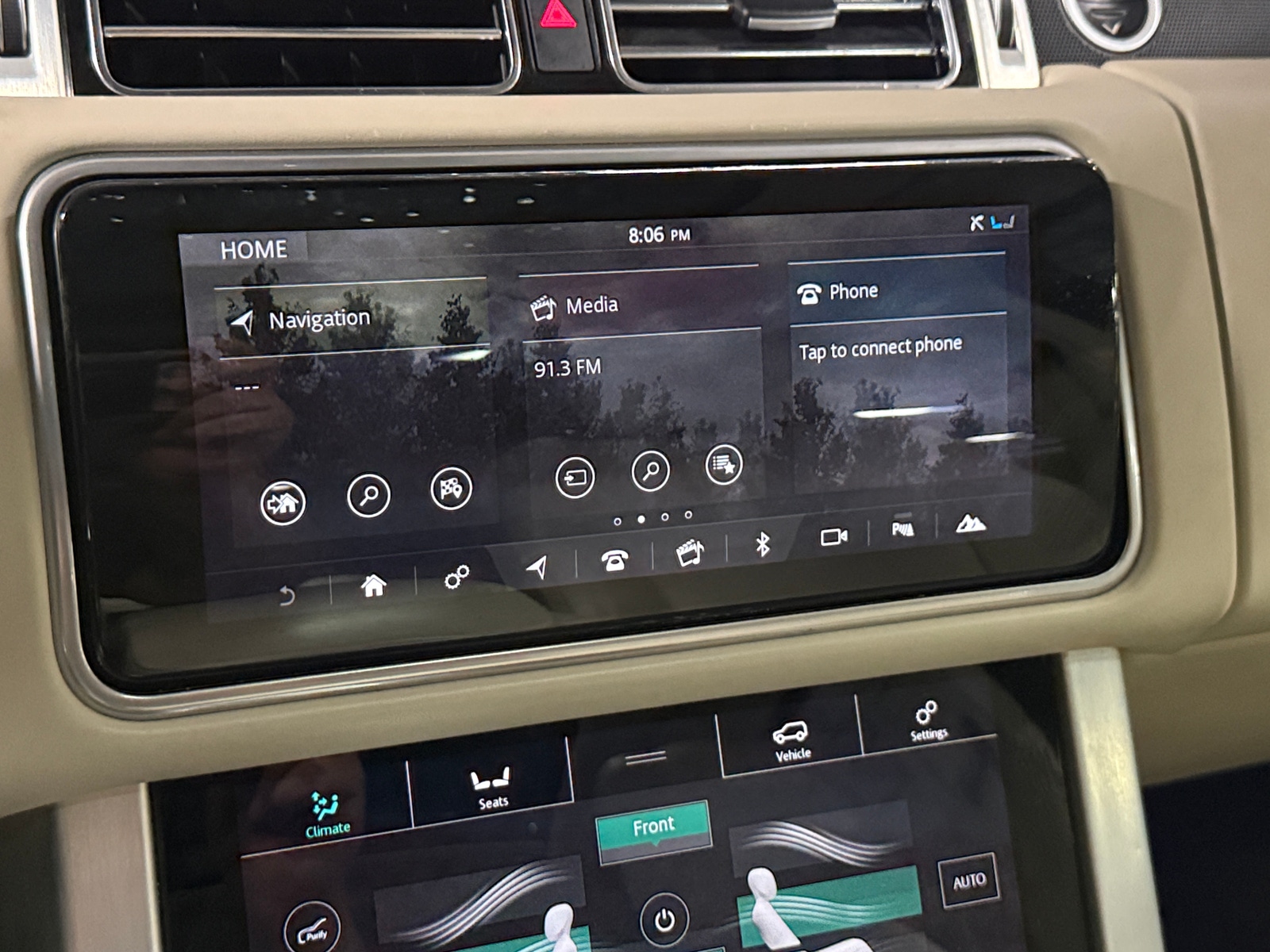 Thumbnail: 2021 Land Rover Range Rover - 3