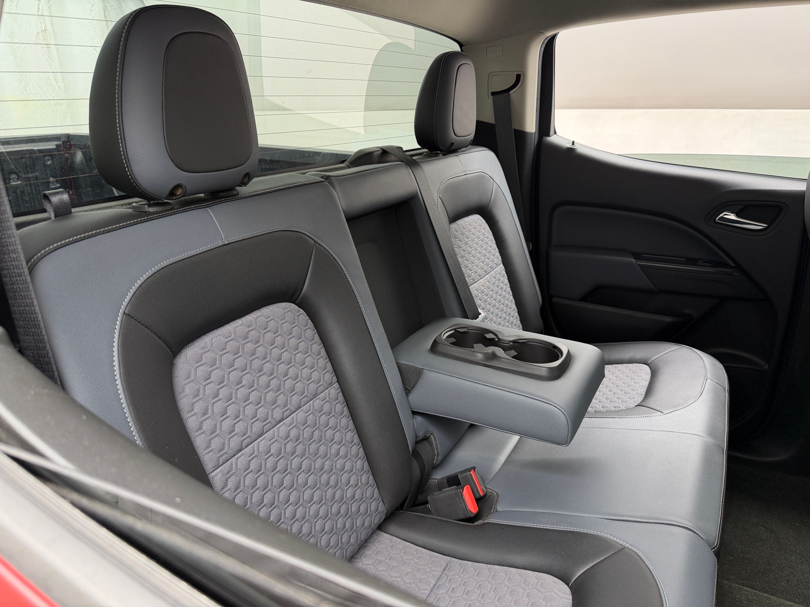 Thumbnail: 2015 Chevrolet Colorado - 5