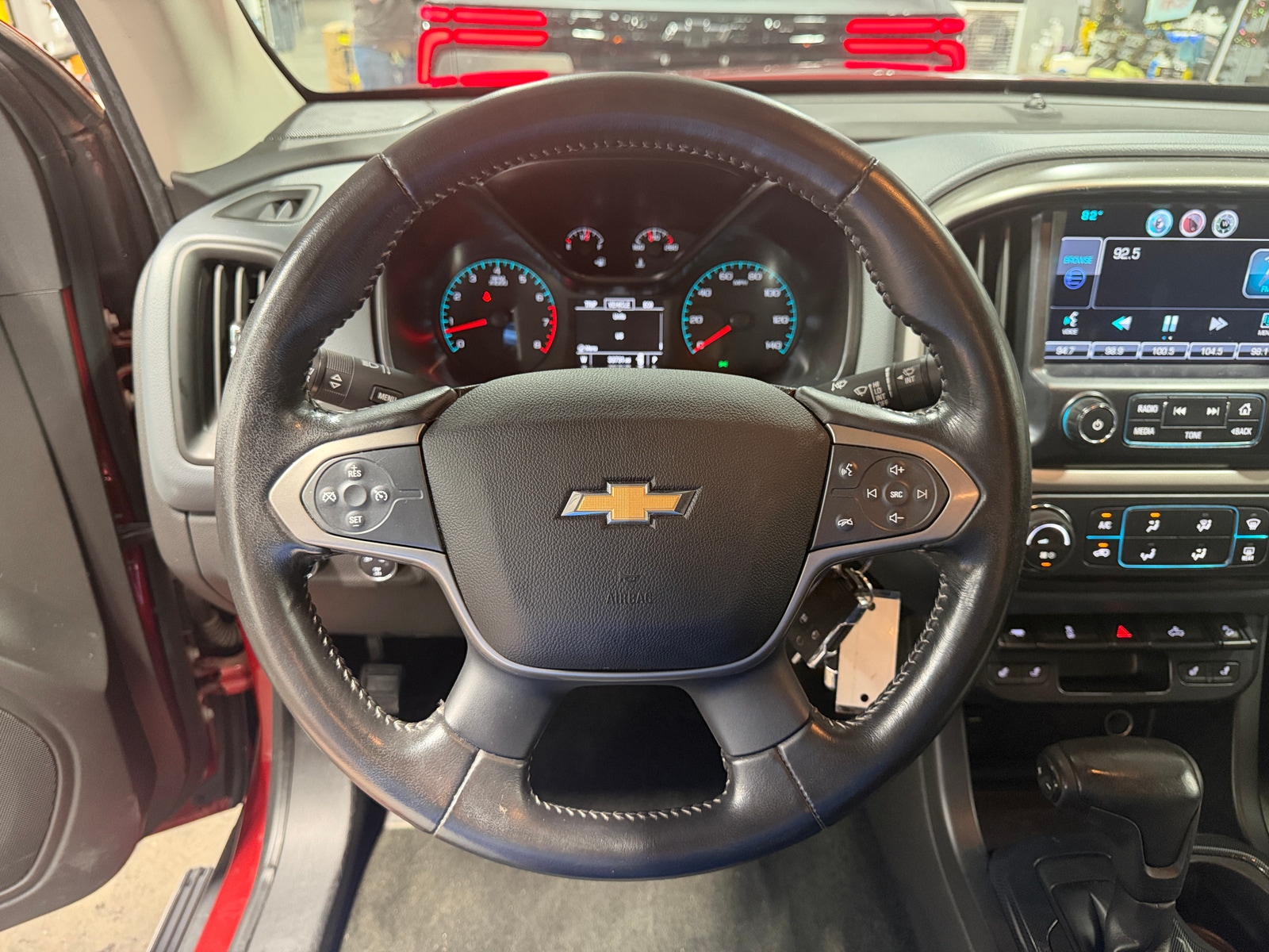 Thumbnail: 2015 Chevrolet Colorado - 4