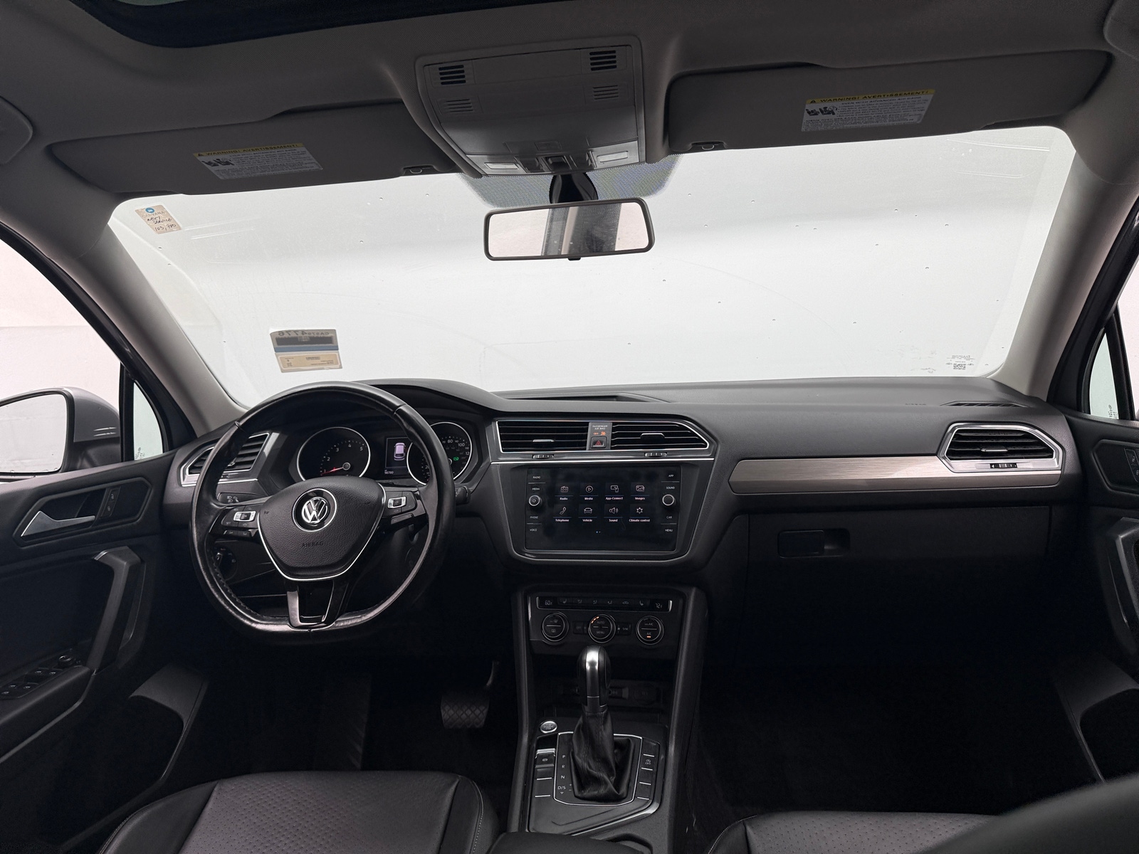Thumbnail: 2019 Volkswagen Tiguan - 3