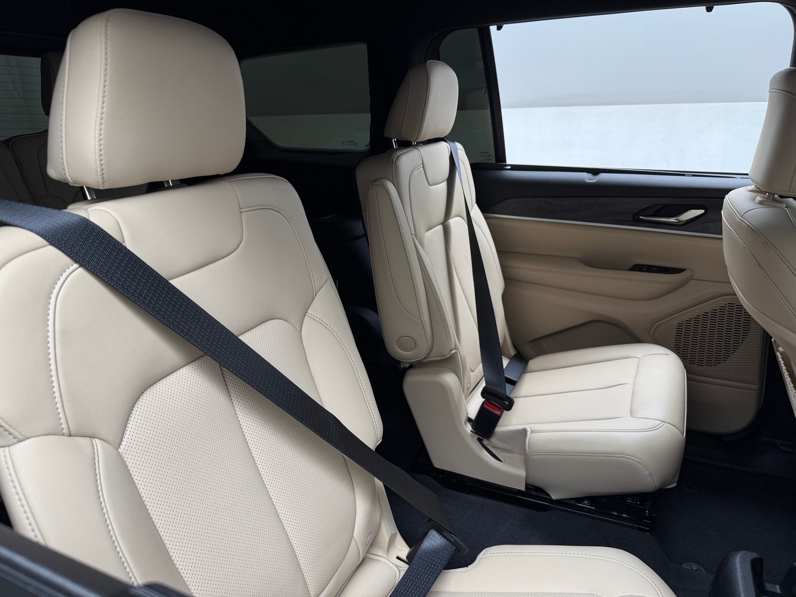 Thumbnail: 2025 Jeep Grand Cherokee L - 5