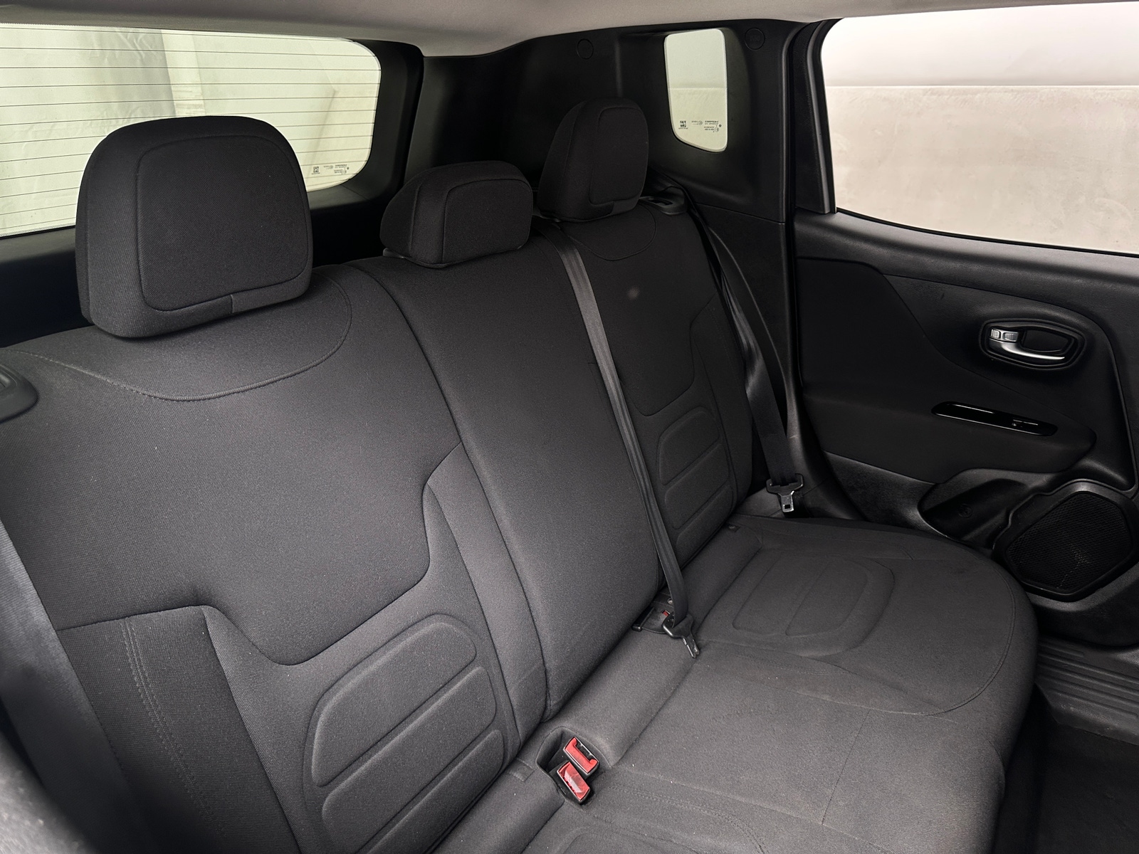 Thumbnail: 2021 Jeep Renegade - 6