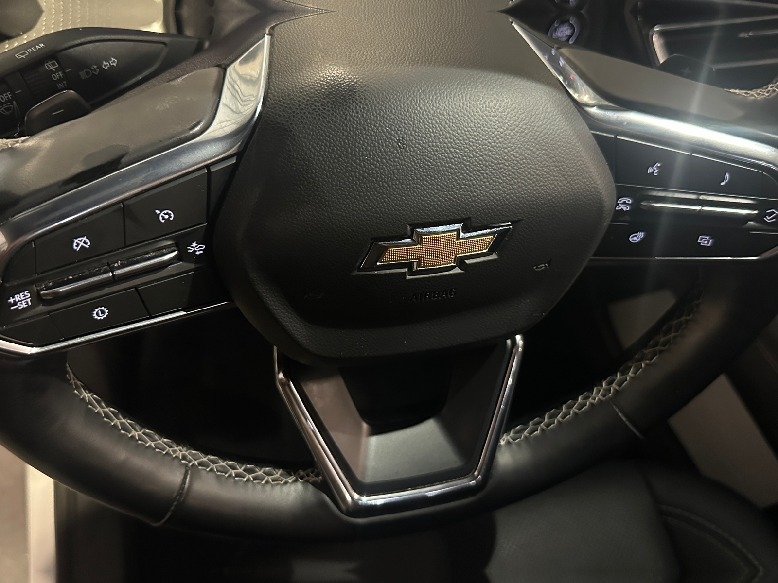 Thumbnail: 2025 Chevrolet Traverse - 4