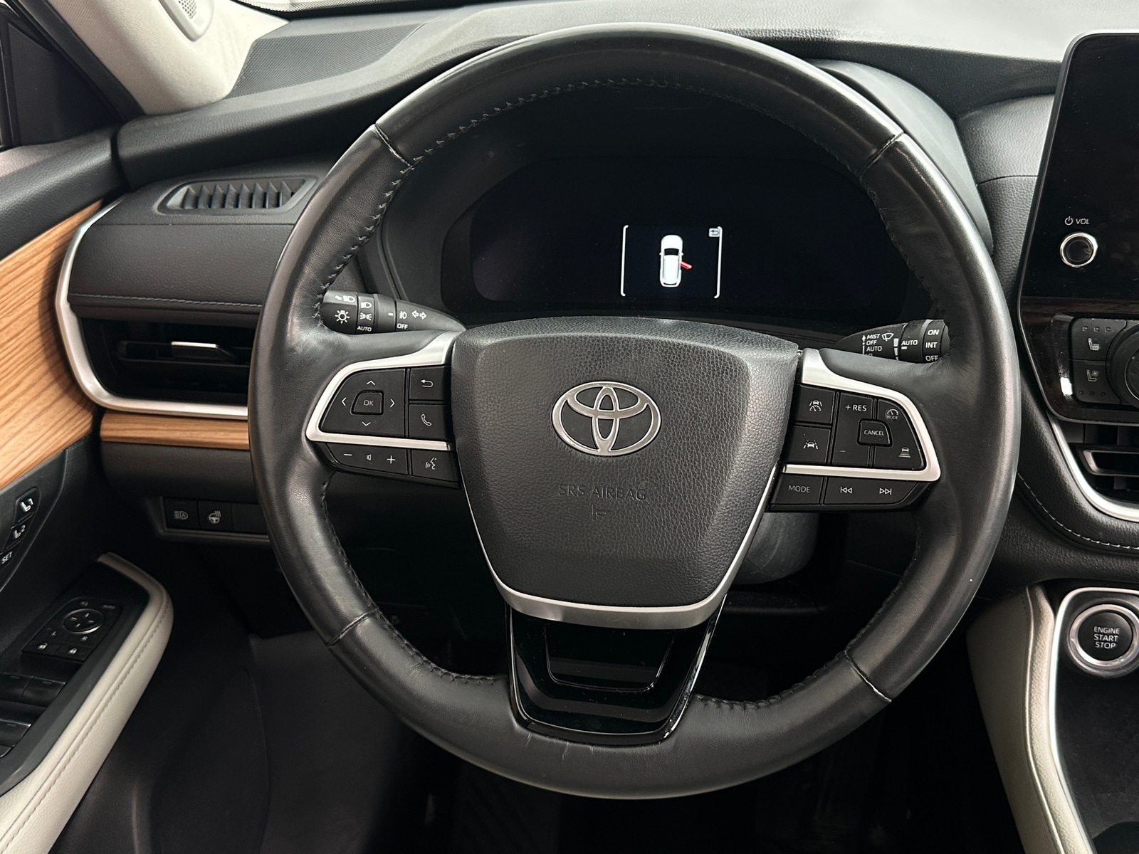Thumbnail: 2024 Toyota Grand Highlander - 4
