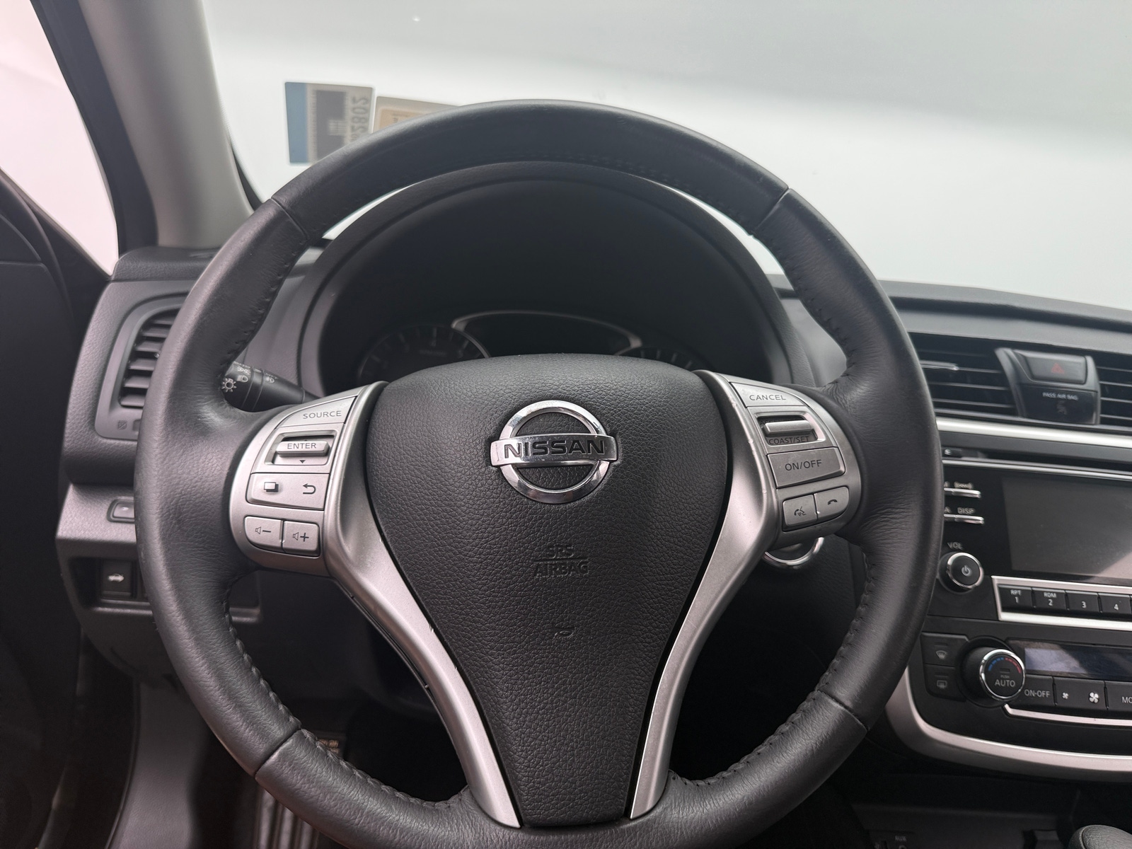 Thumbnail: 2017 Nissan Altima - 5