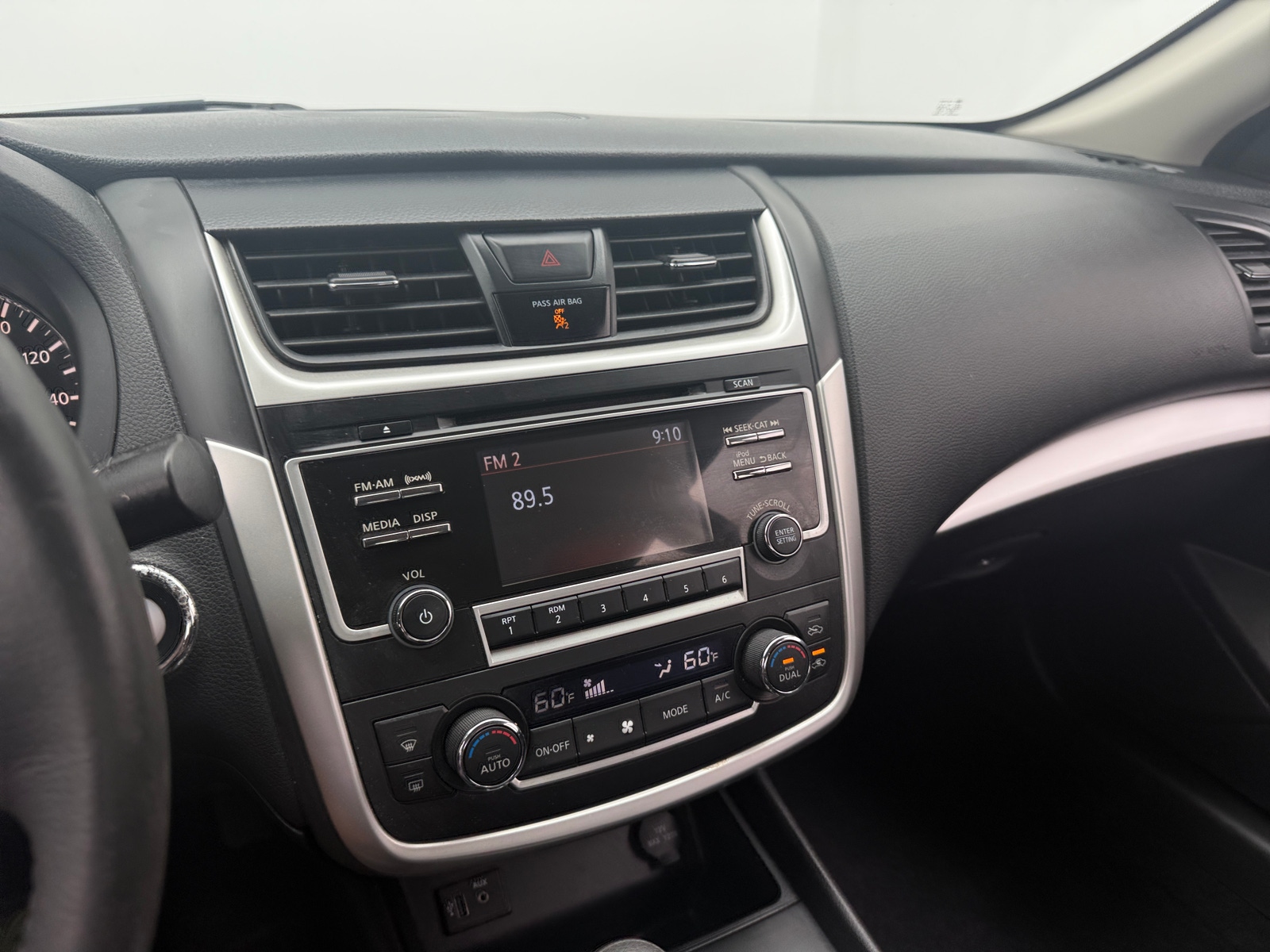 Thumbnail: 2017 Nissan Altima - 4