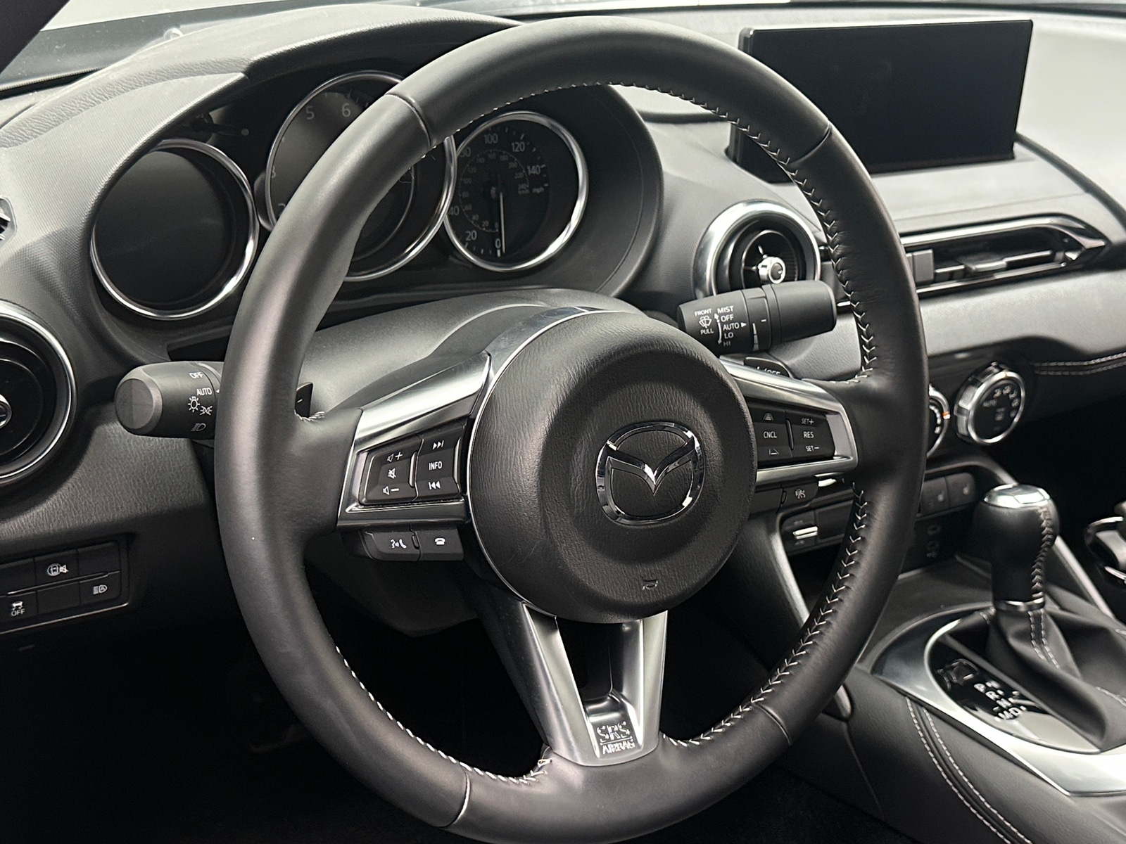 Thumbnail: 2024 Mazda MX-5 Miata - 4