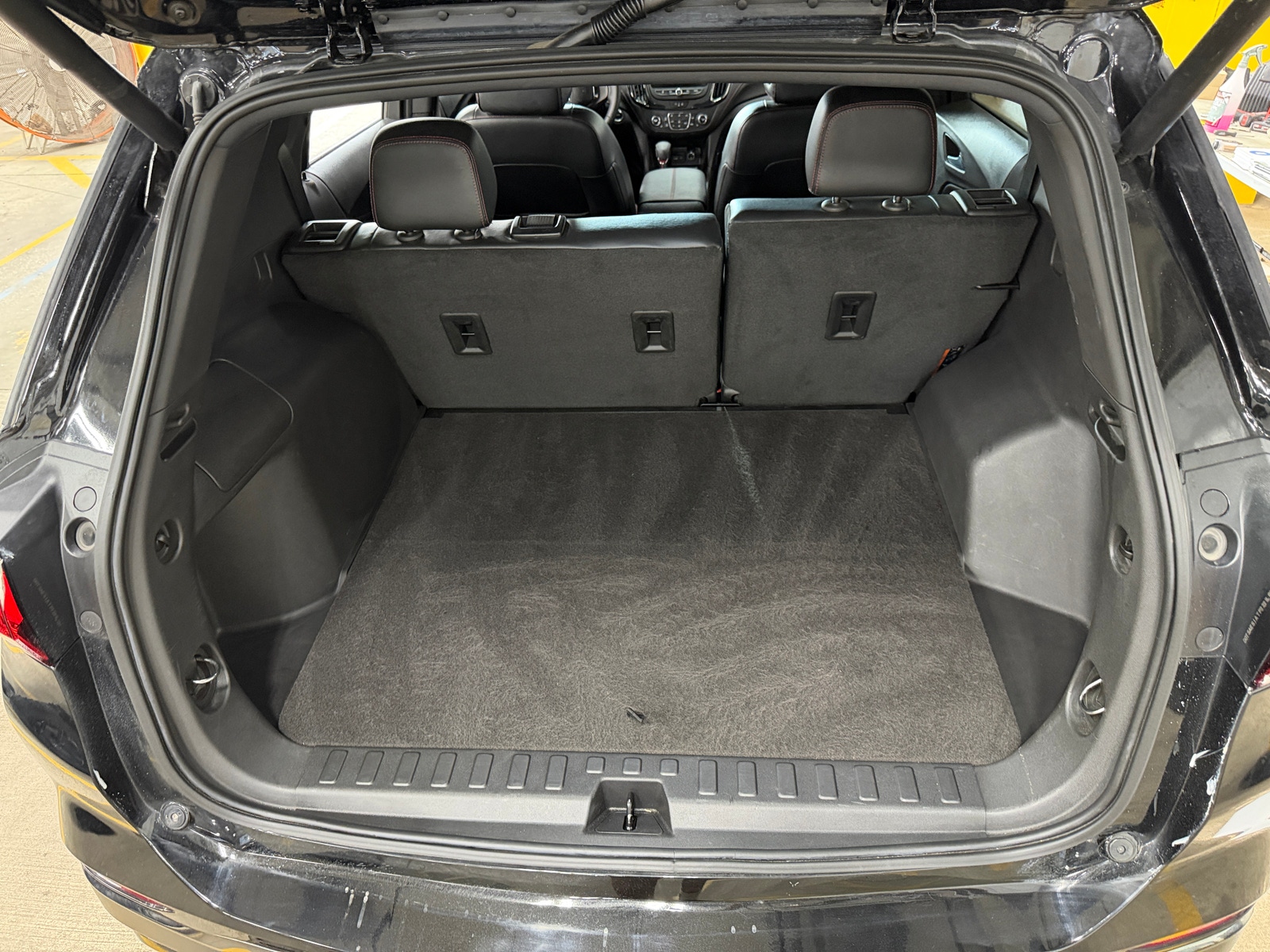 Thumbnail: 2023 Chevrolet Equinox - 6