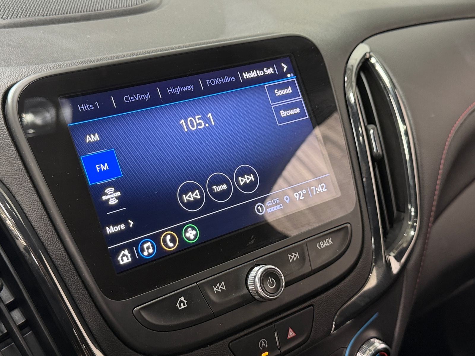 Thumbnail: 2023 Chevrolet Equinox - 3