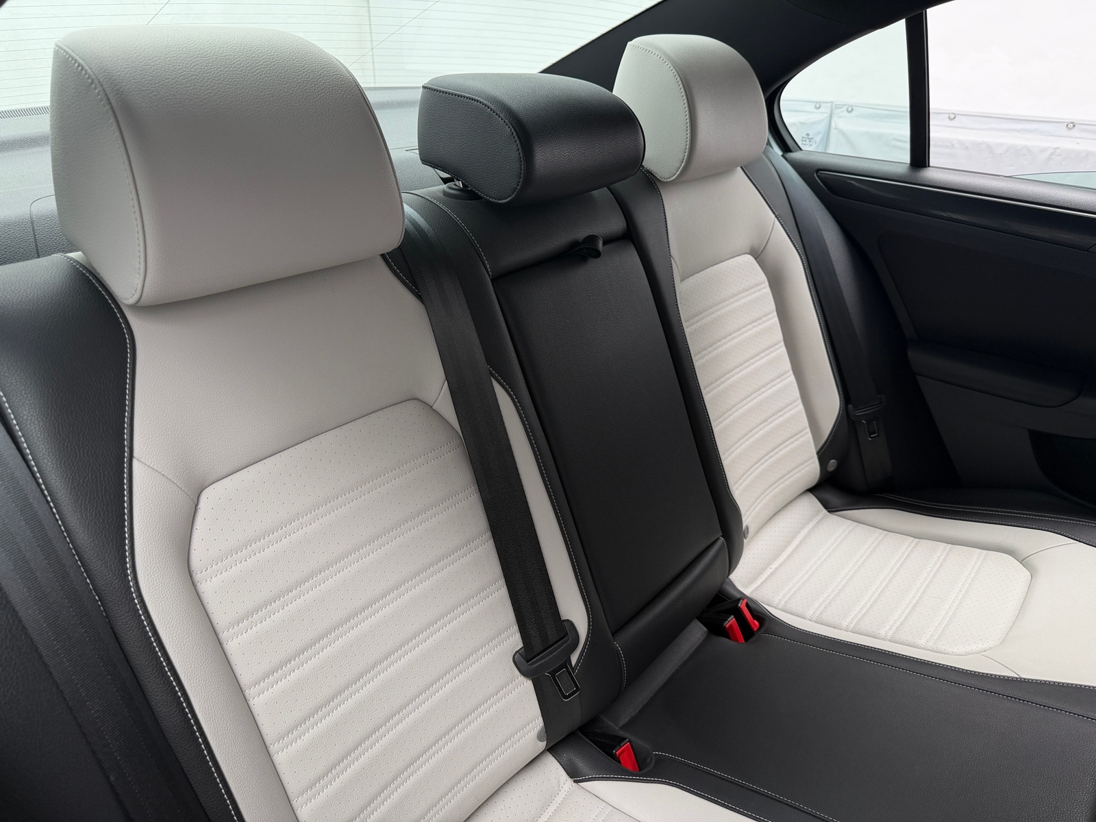 Thumbnail: 2015 Volkswagen Jetta - 6