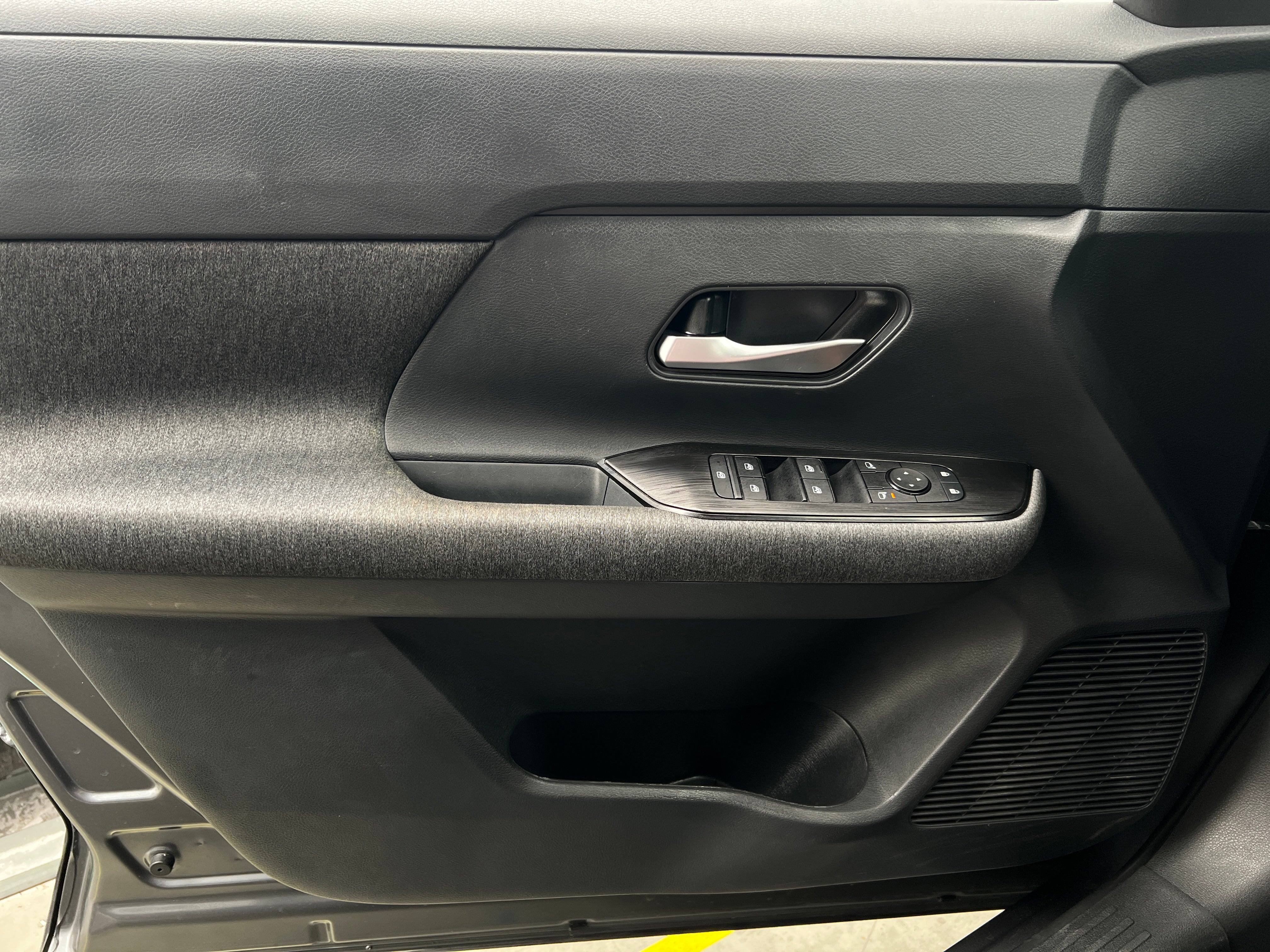 2026 Nissan KICKS SV AWD - Photo 6