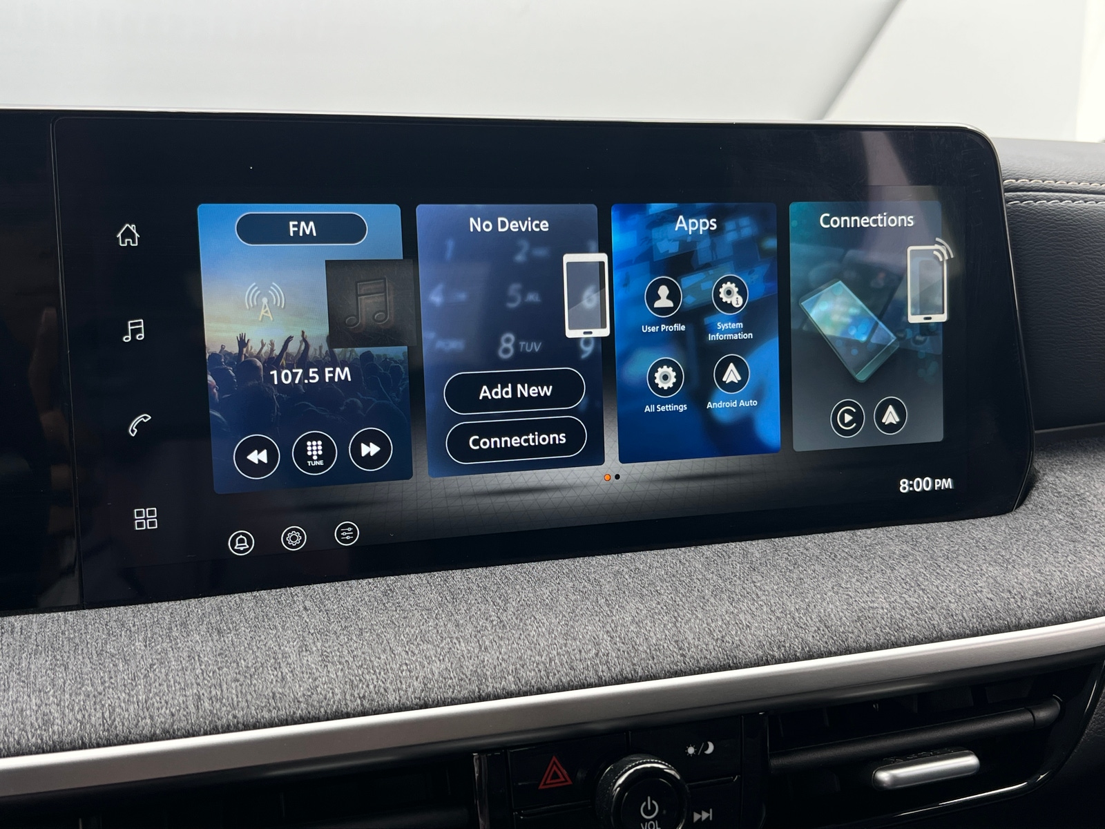 Thumbnail: 2026 Nissan Kicks - 4