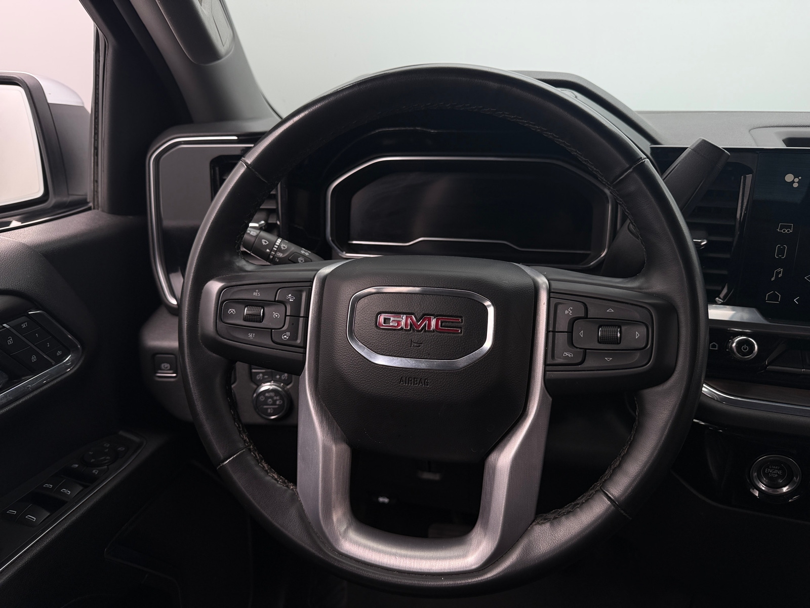 Thumbnail: 2024 GMC Sierra 1500 - 4