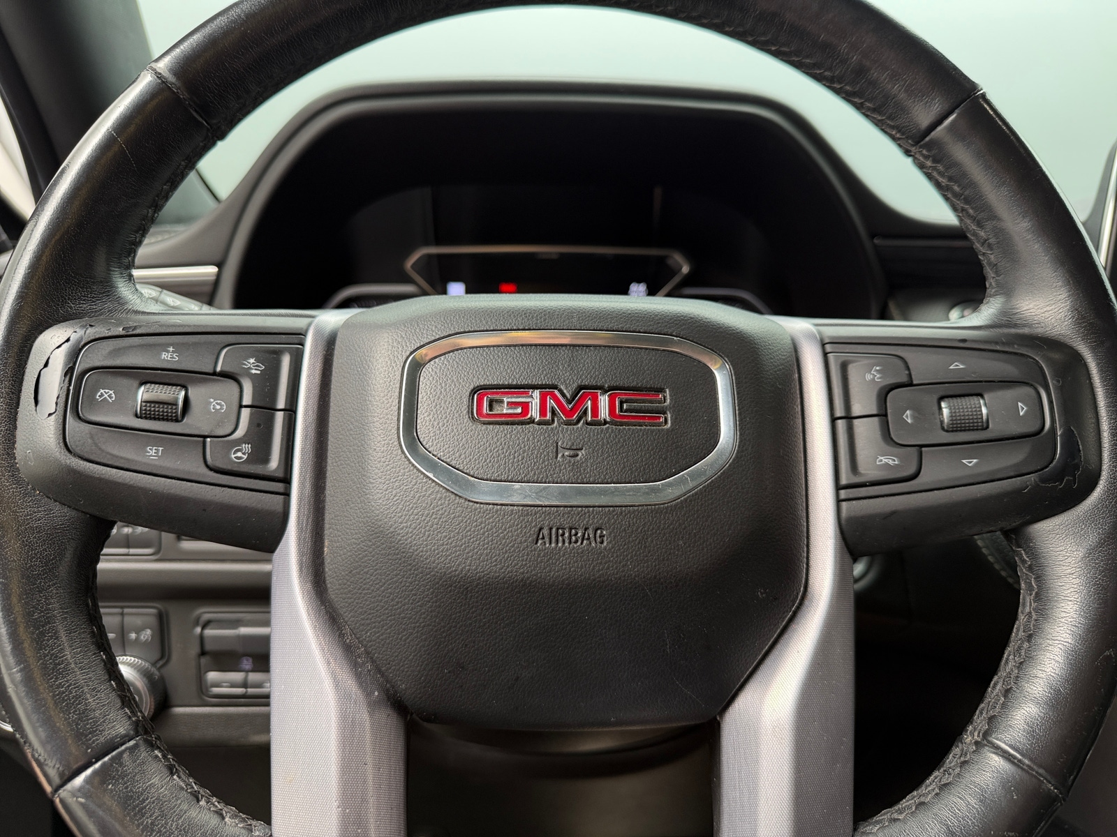 Thumbnail: 2021 GMC Yukon - 4