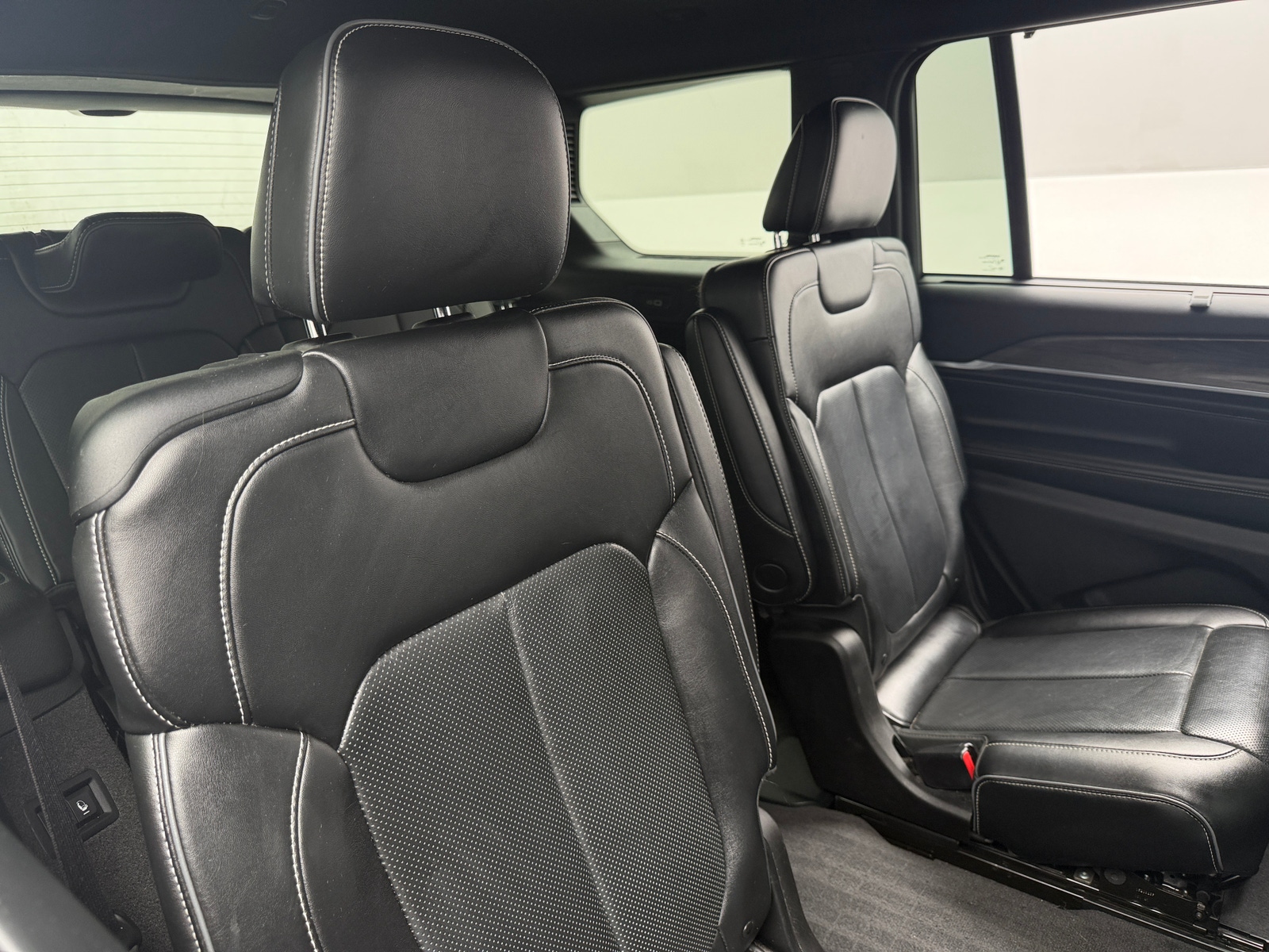 Thumbnail: 2021 Jeep Grand Cherokee L - 5