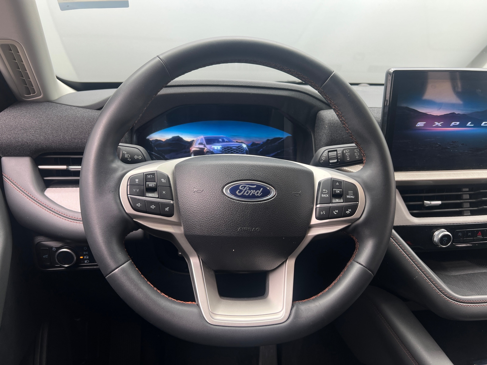Thumbnail: 2025 Ford Explorer - 5