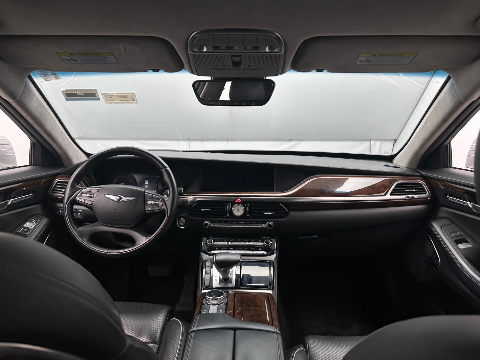 Thumbnail: 2019 Genesis G90 - 2
