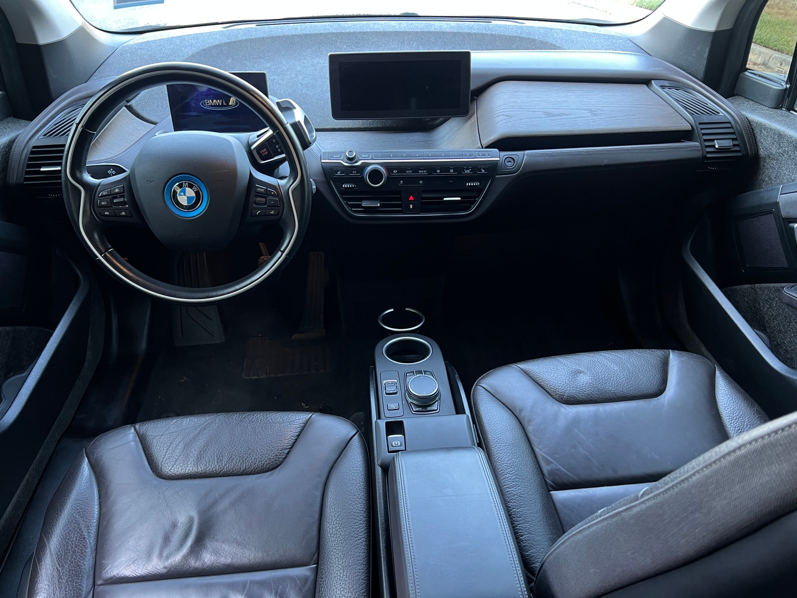Thumbnail: 2017 BMW i3 - 2