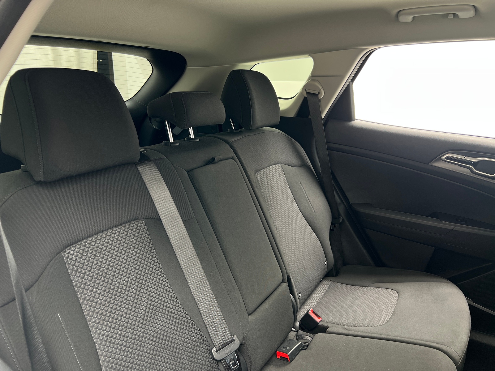 Thumbnail: 2026 Kia Sportage - 6
