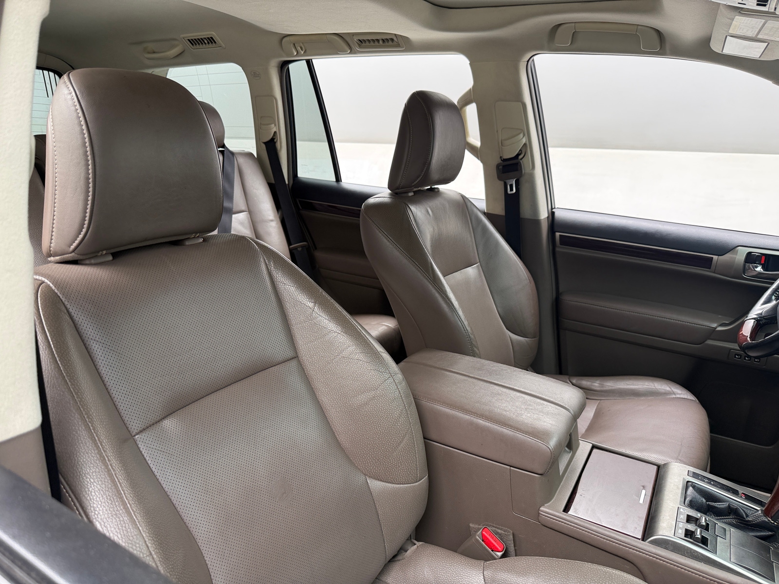 Thumbnail: 2017 Lexus GX - 2