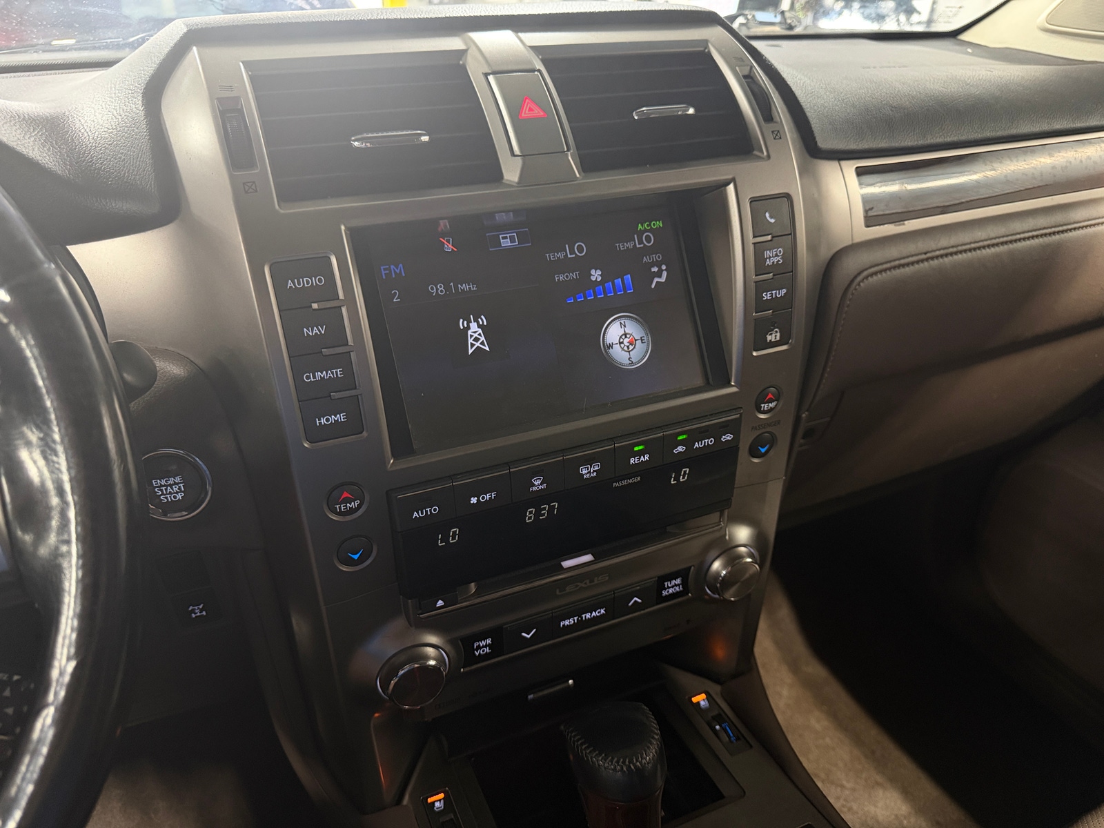 Thumbnail: 2017 Lexus GX - 4