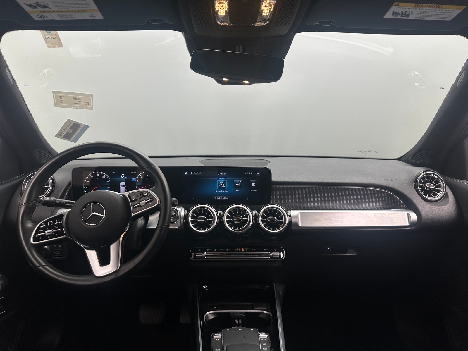 Thumbnail: 2022 Mercedes-Benz GLB - 2