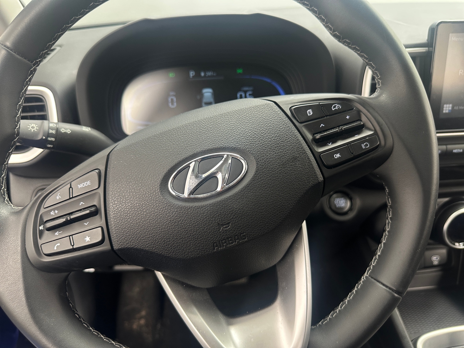 Thumbnail: 2025 Hyundai Venue - 5