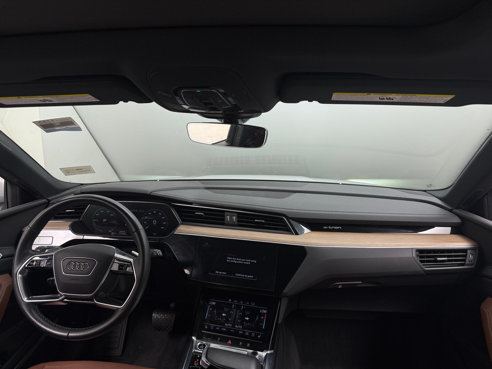 Thumbnail: 2024 Audi Q8 e-tron - 2