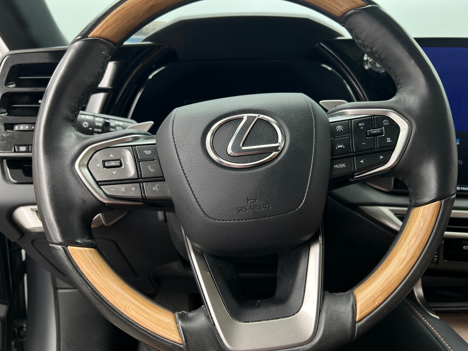 Thumbnail: 2024 Lexus RX - 5