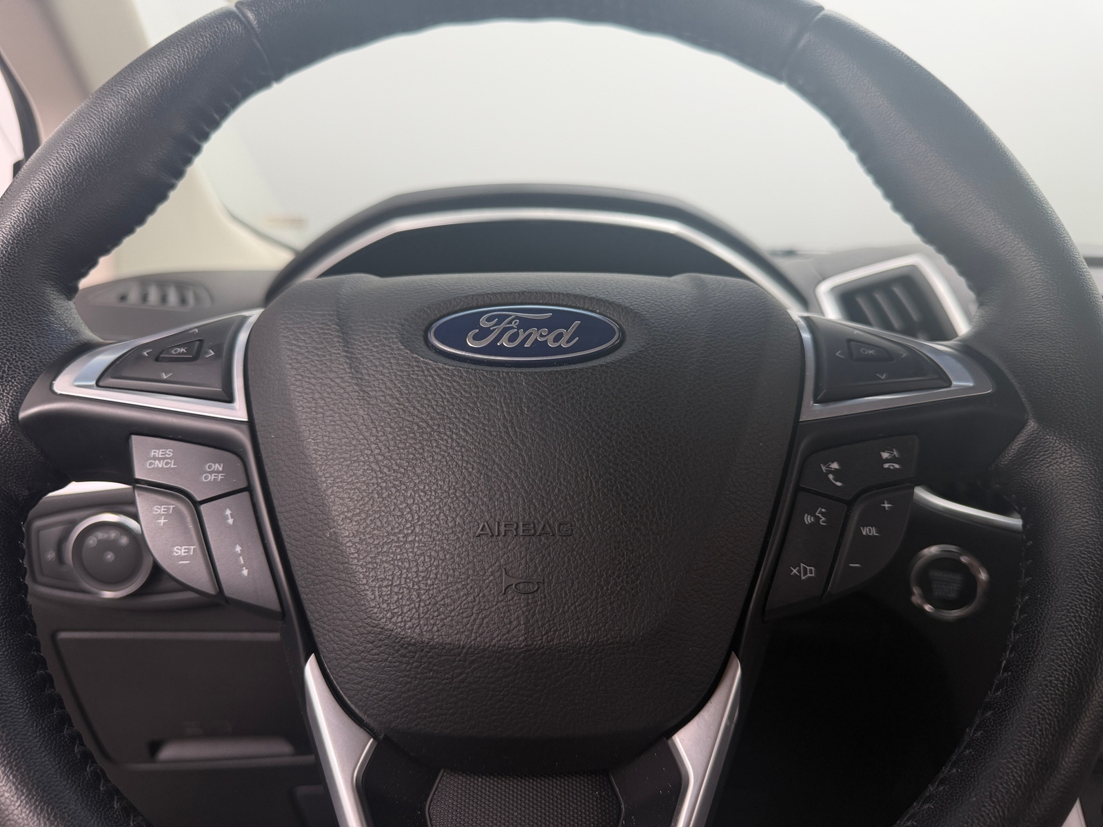 Thumbnail: 2018 Ford Edge - 4