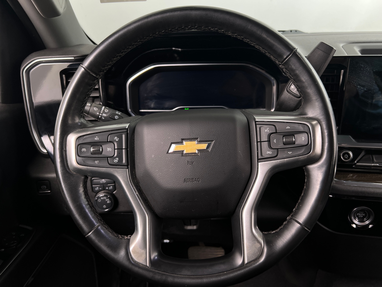 Thumbnail: 2024 Chevrolet Silverado 1500 - 5