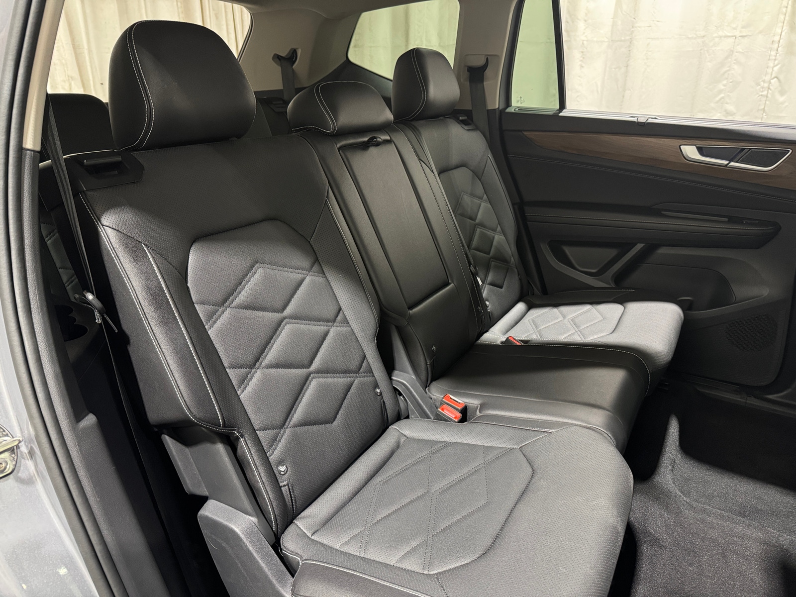 Thumbnail: 2026 Volkswagen Atlas - 5