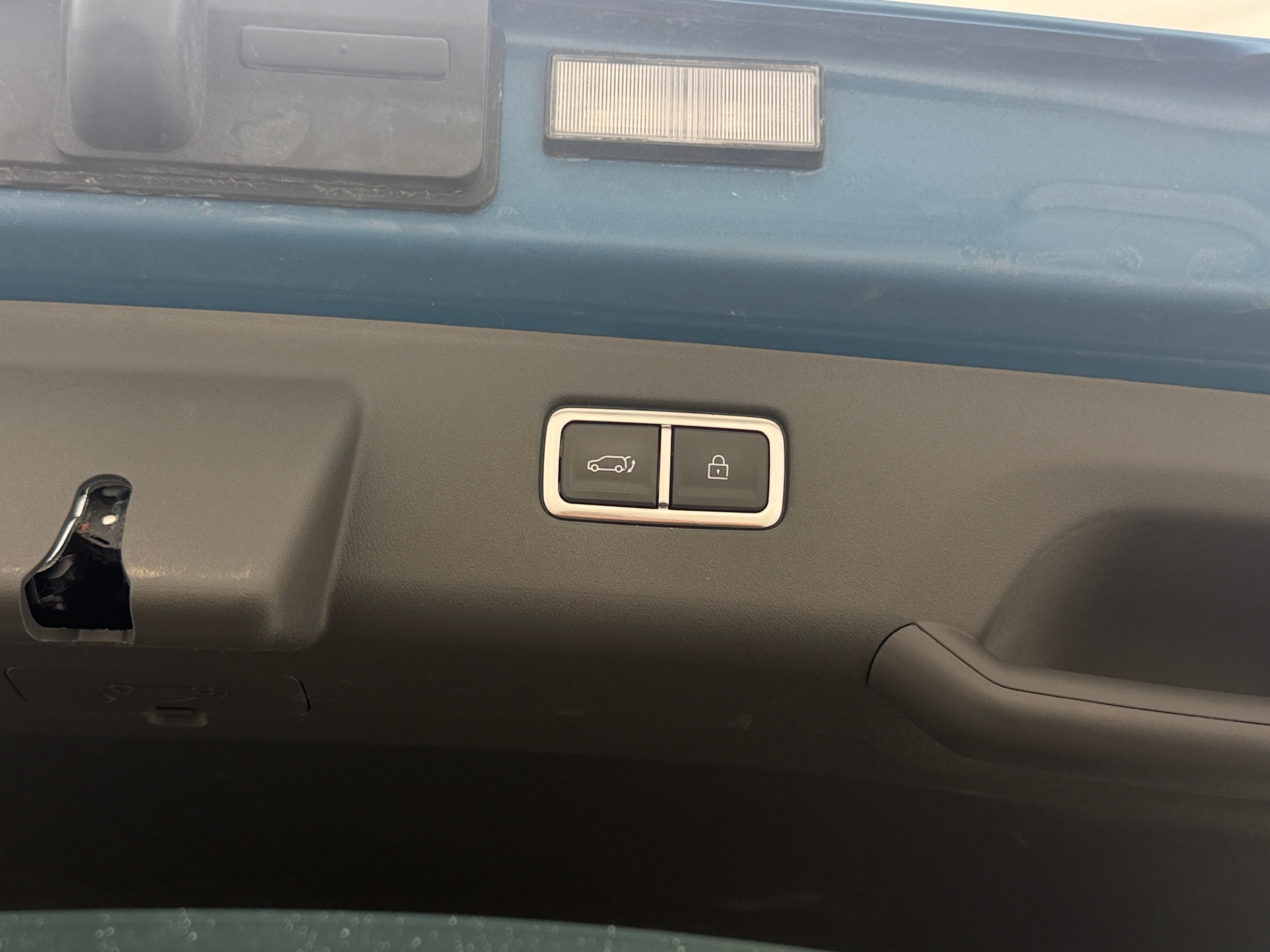 Used 2024 Kia EV9 GT-Line with VIN KNDAEFS58R6041794 for sale in Auburn, WA