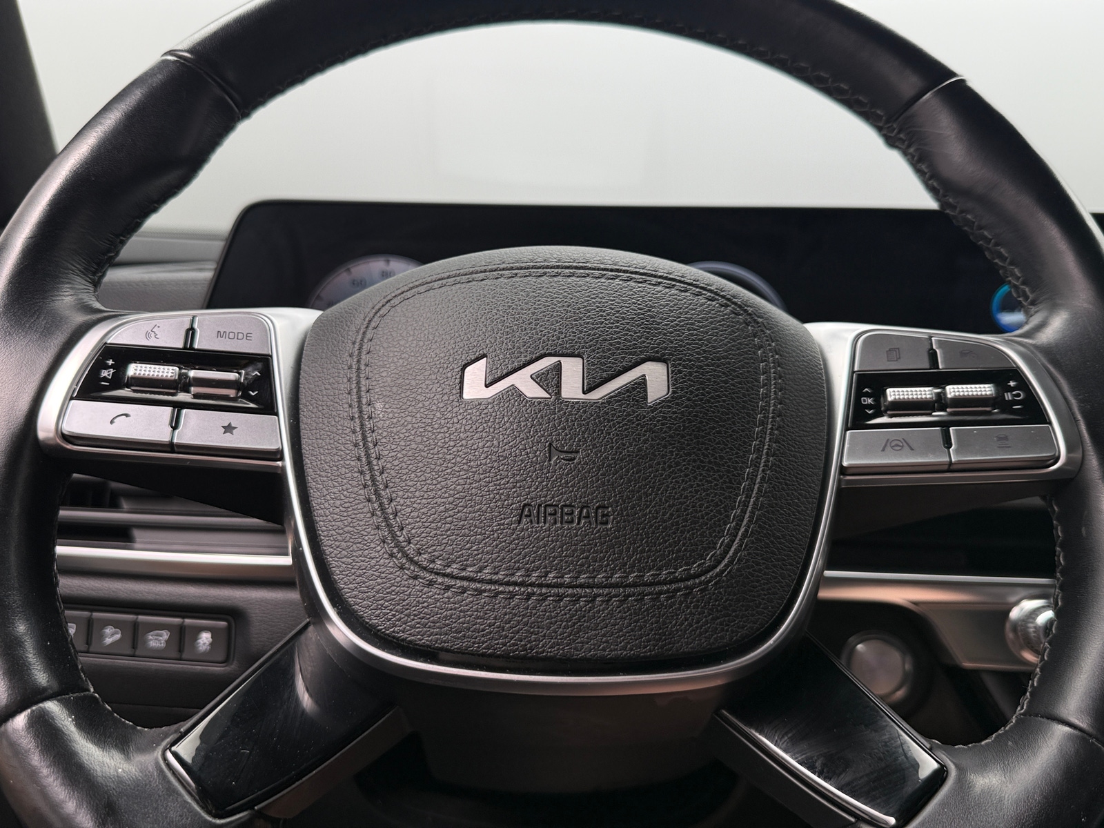 Thumbnail: 2023 Kia Telluride - 4