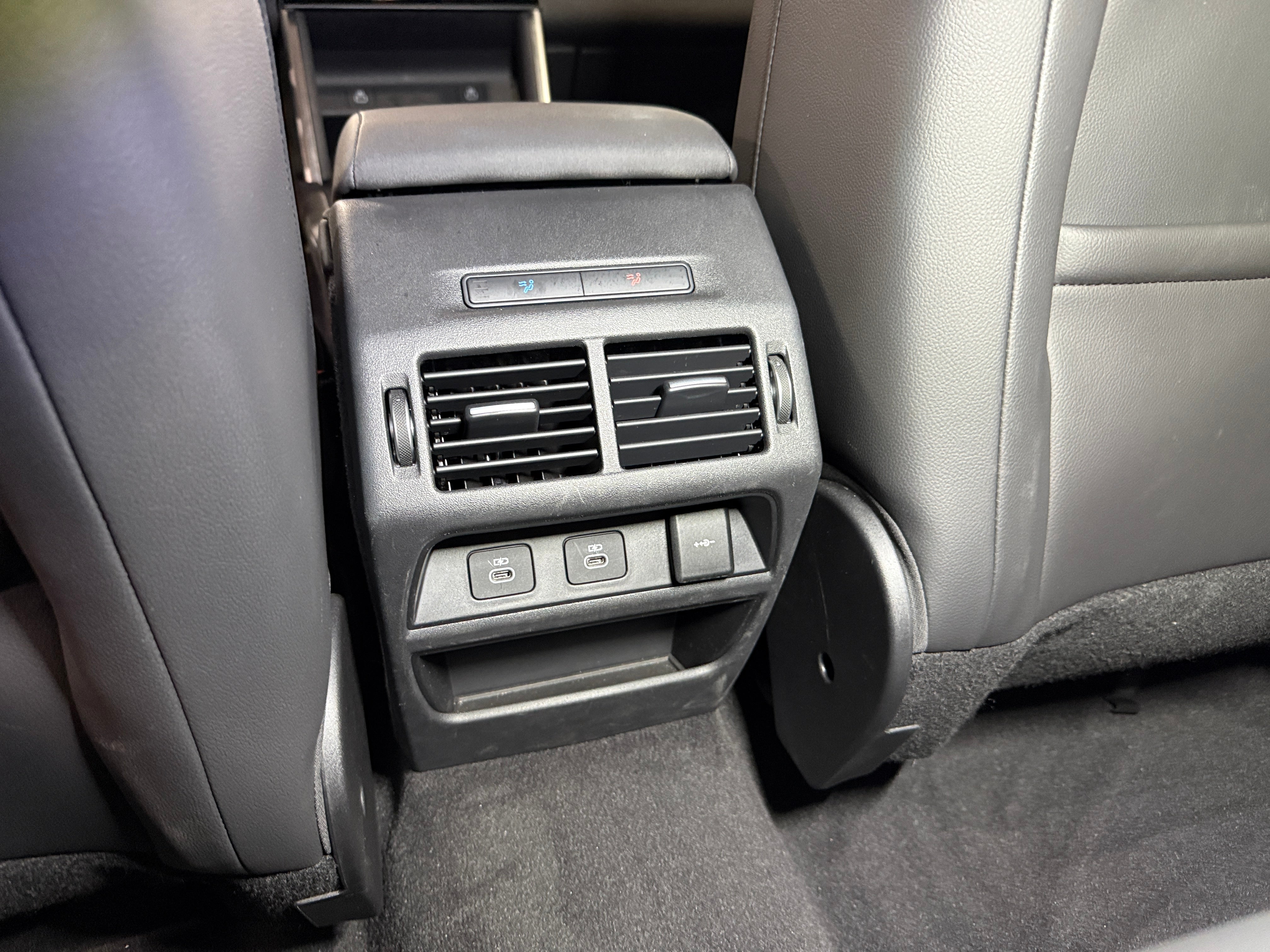 2024 Land Rover Discovery Sport