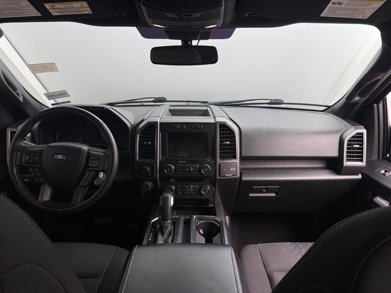 Thumbnail: 2019 Ford Econoline - 3