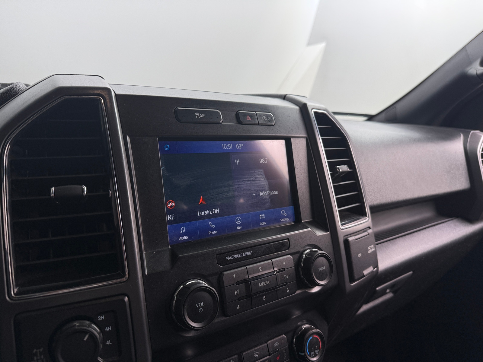Thumbnail: 2019 Ford Econoline - 4