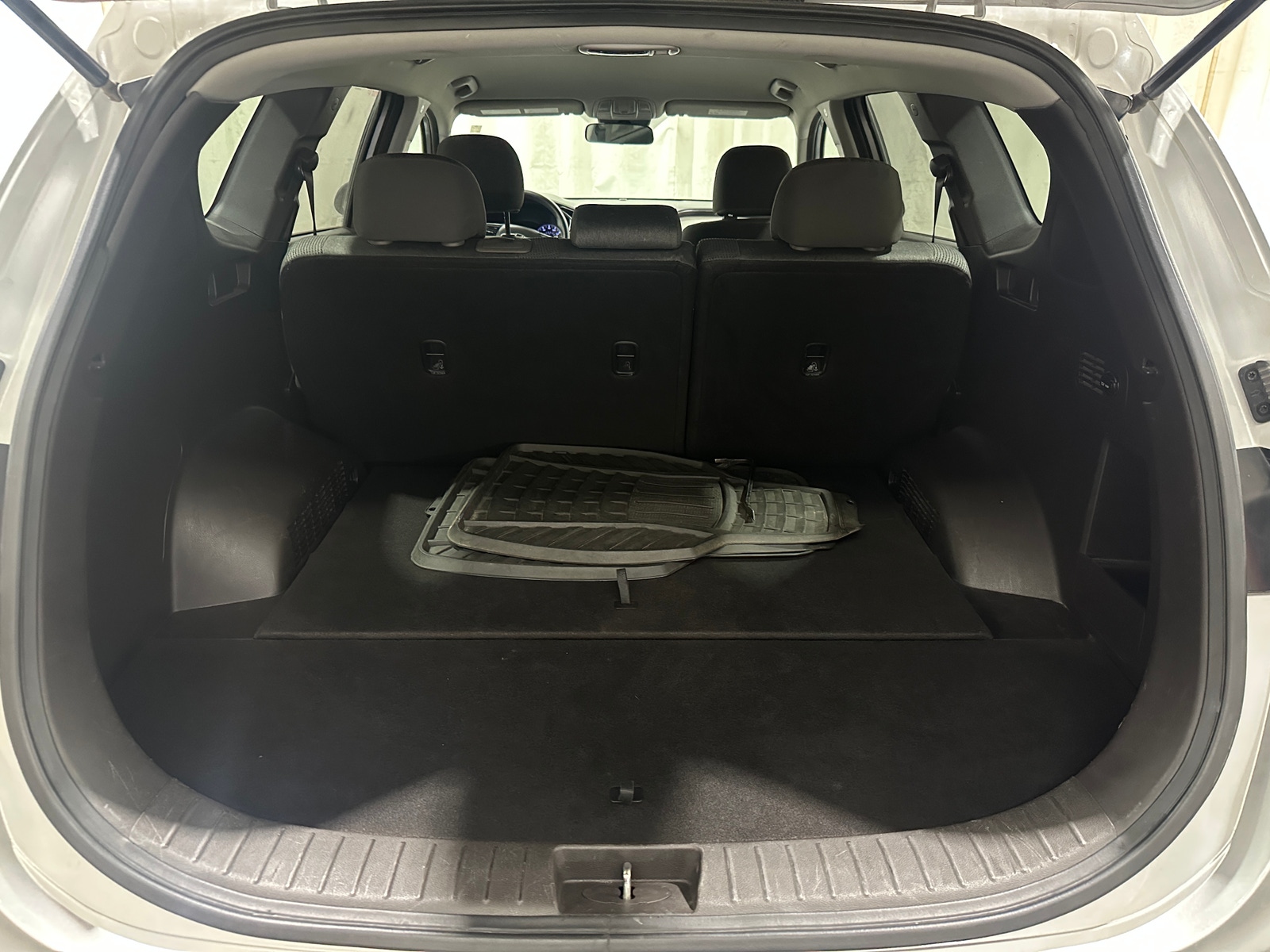 Thumbnail: 2019 Hyundai Santa Fe - 7