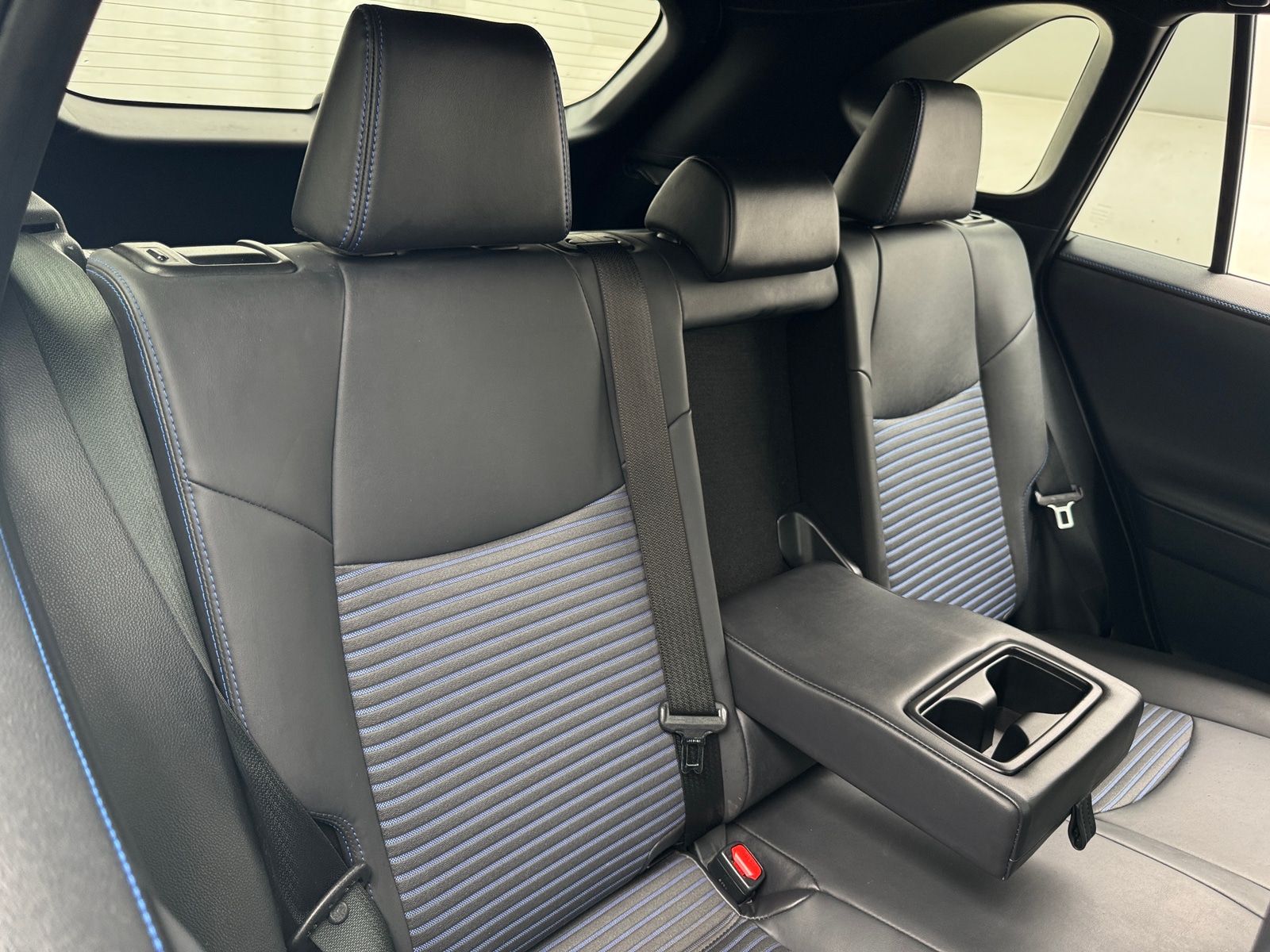 Thumbnail: 2022 Toyota RAV4 - 5