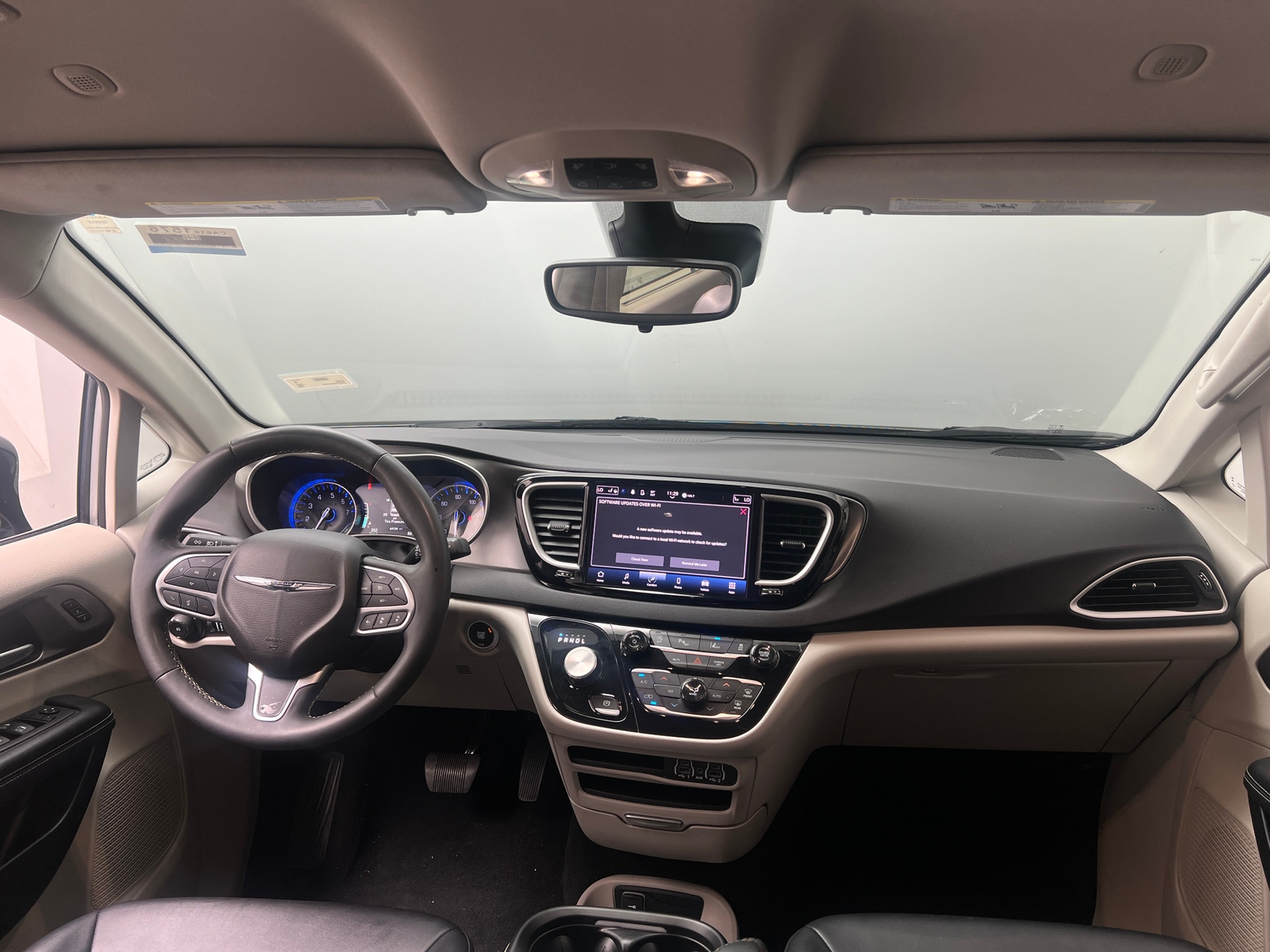 Thumbnail: 2024 Chrysler Pacifica - 2