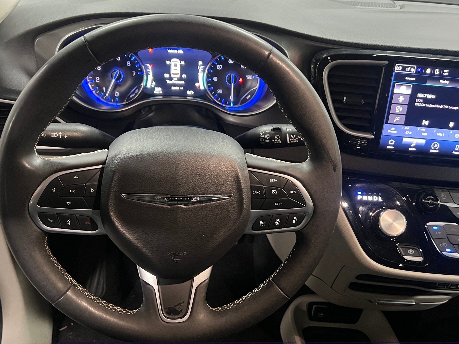 Thumbnail: 2024 Chrysler Pacifica - 4
