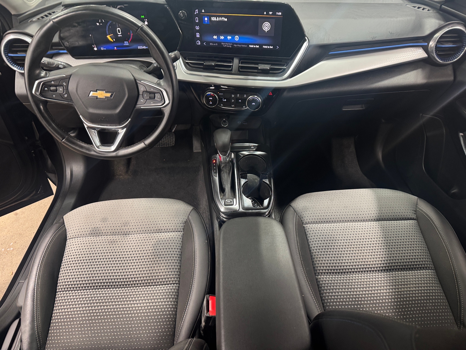 Thumbnail: 2024 Chevrolet Trax - 3