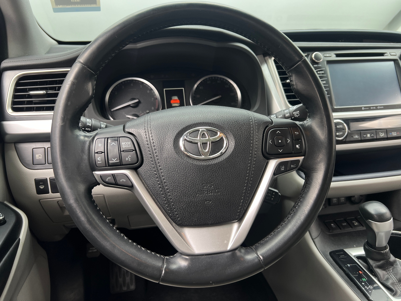Thumbnail: 2017 Toyota Highlander - 4