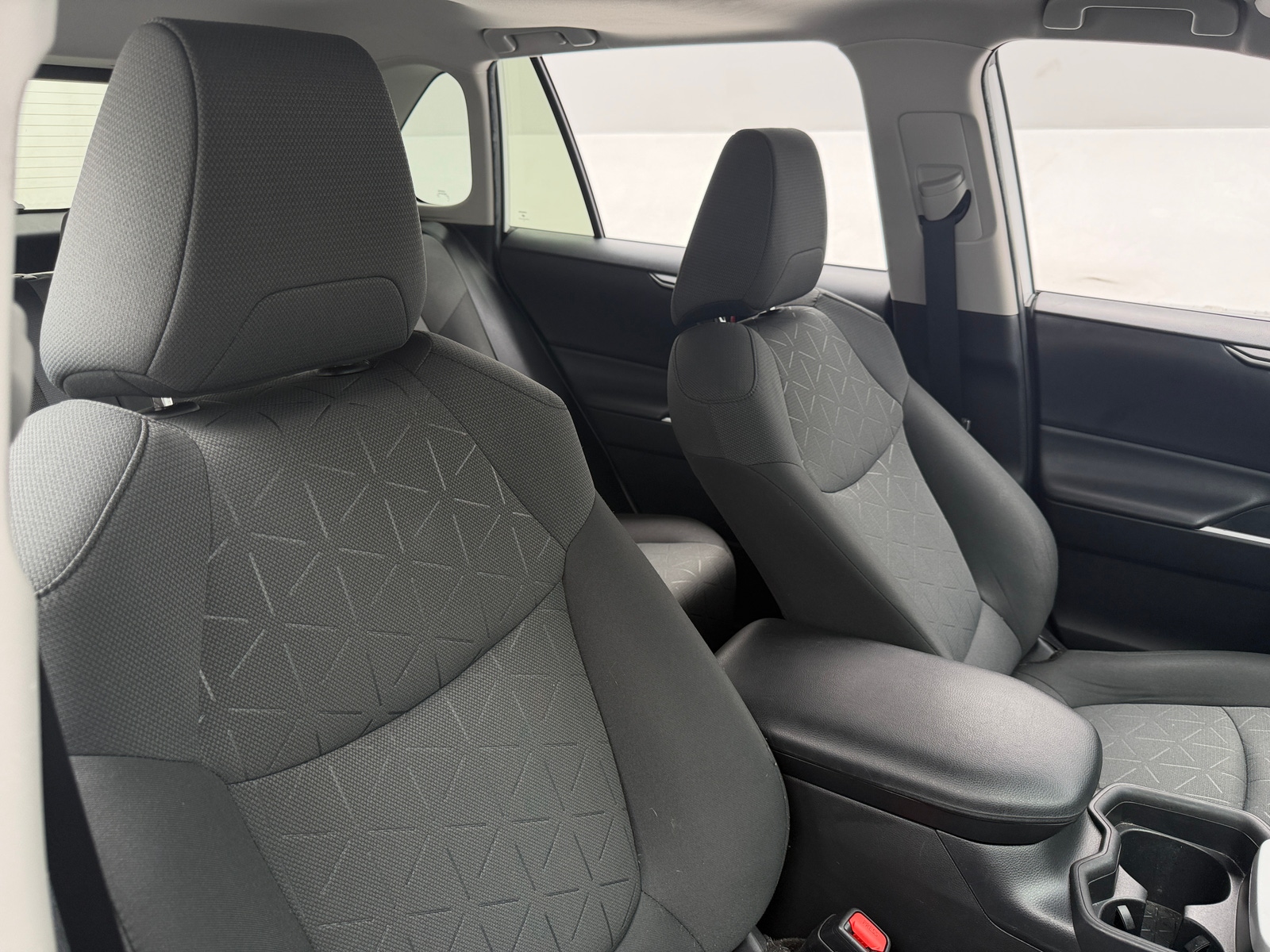 Thumbnail: 2020 Toyota RAV4 - 2