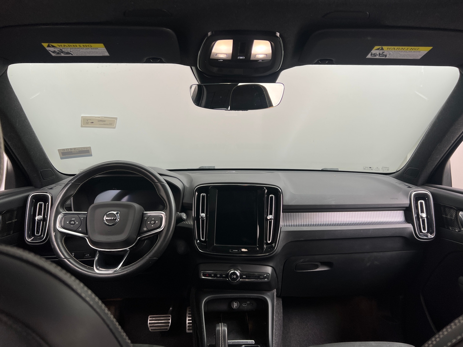 Thumbnail: 2021 Volvo XC40 - 3