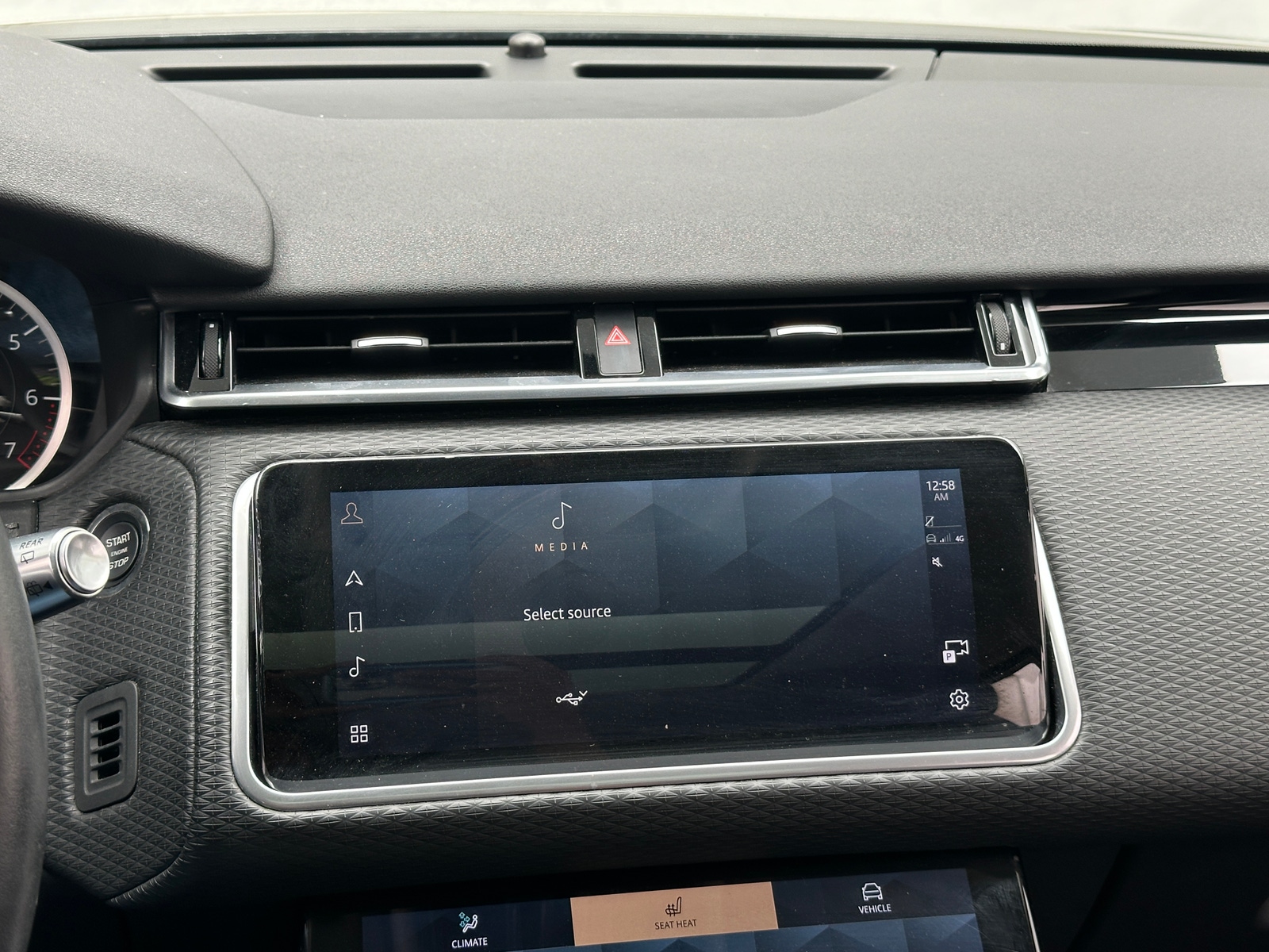 Thumbnail: 2023 Land Rover Range Rover Velar - 4