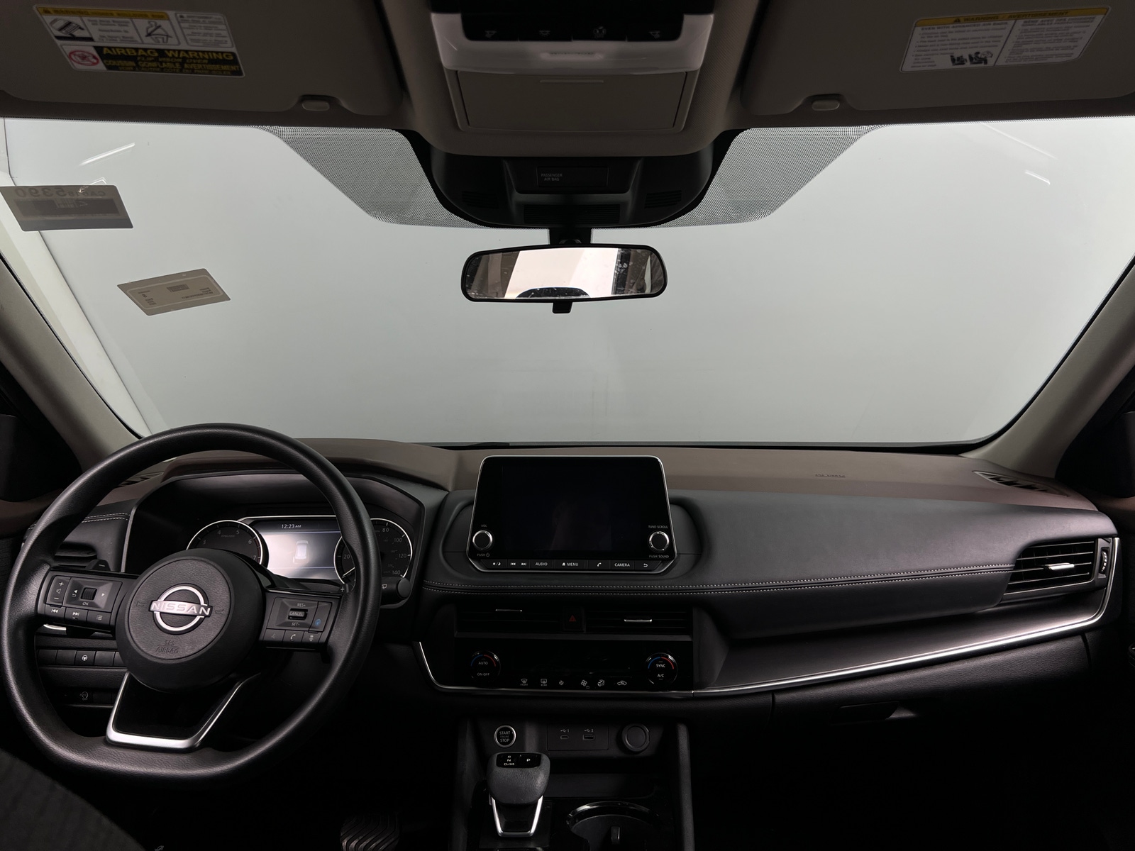Thumbnail: 2023 Nissan Rogue - 3